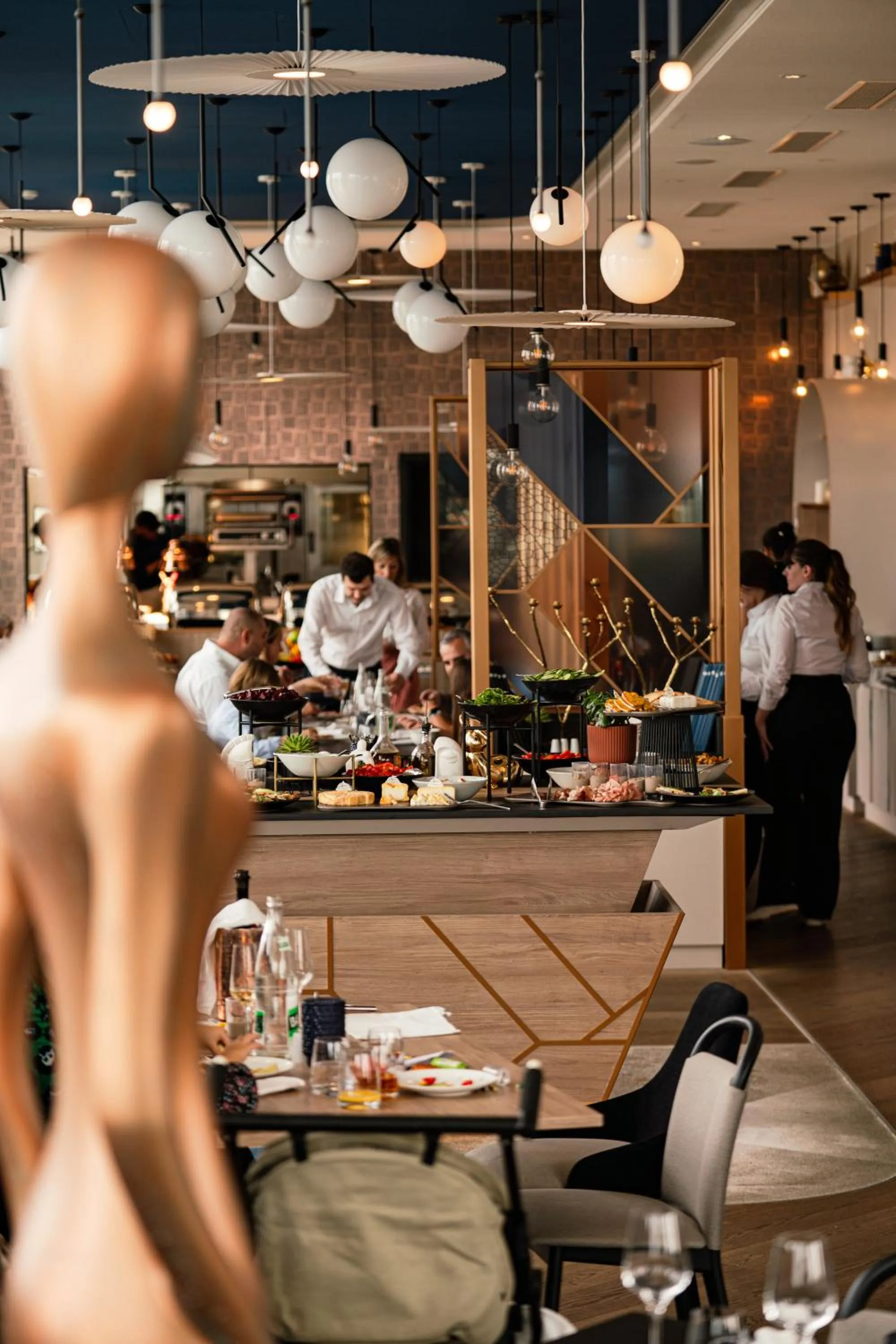 Restaurant/places to eat in AC Hotel by Marriott Strasbourg