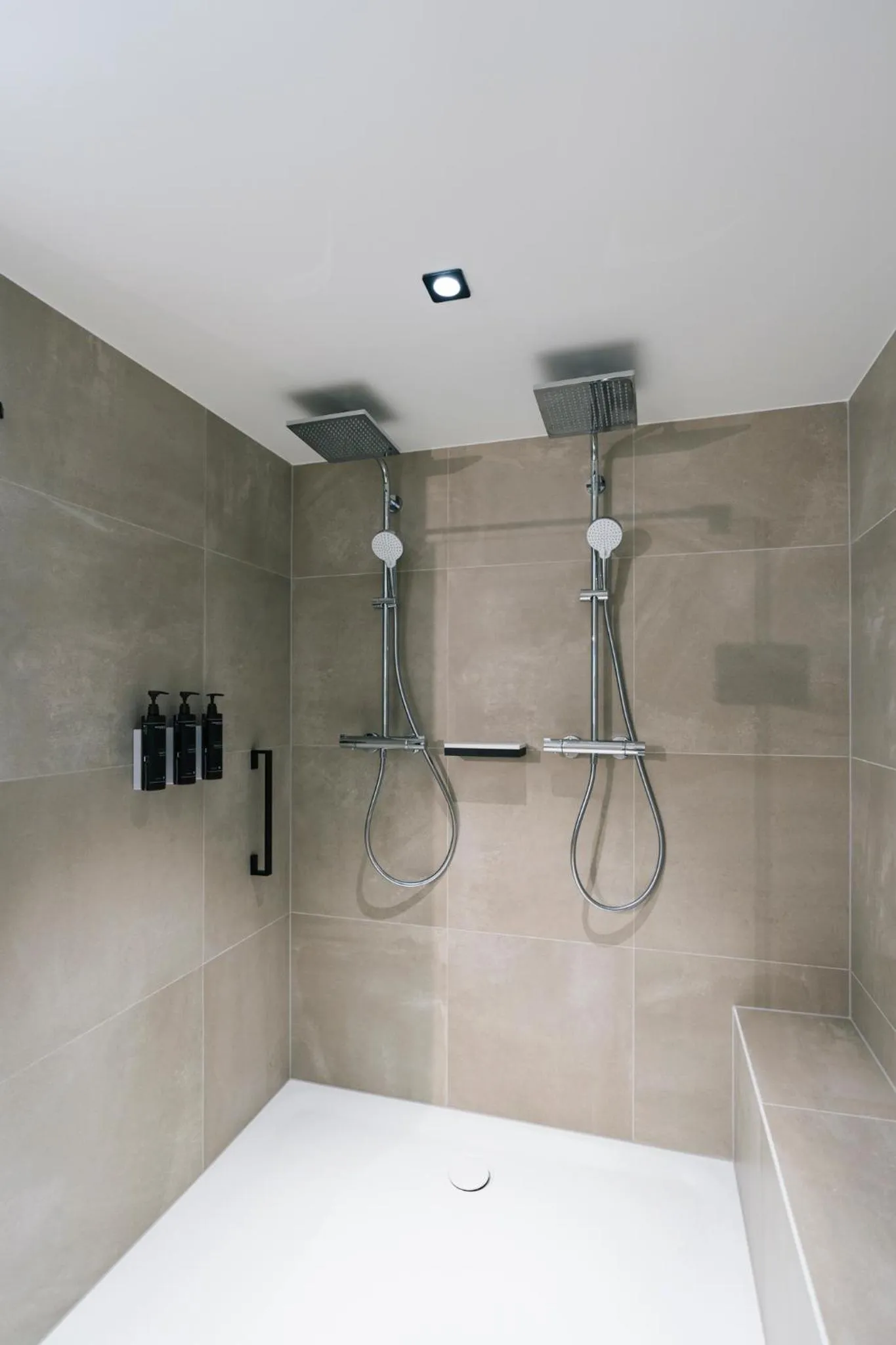 Shower in Residence Inn by Marriott Strasbourg