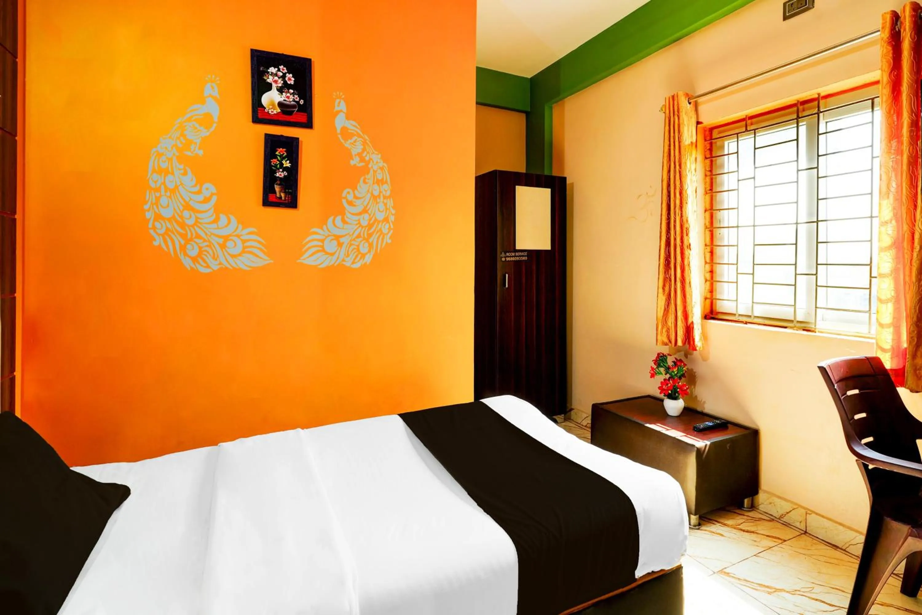 Bedroom, Bed in Hotel O SAS ROYAL GALAXY