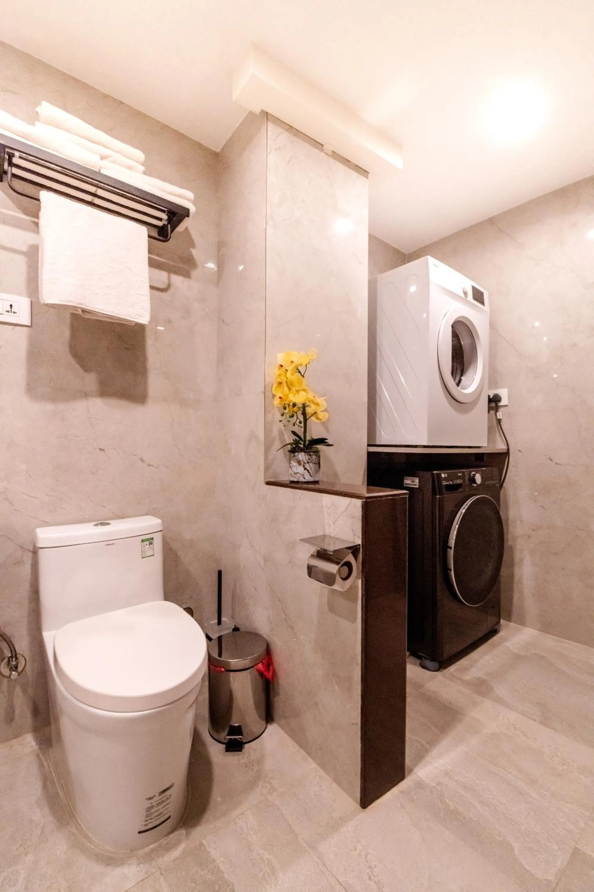 Toilet in Mila Hotel