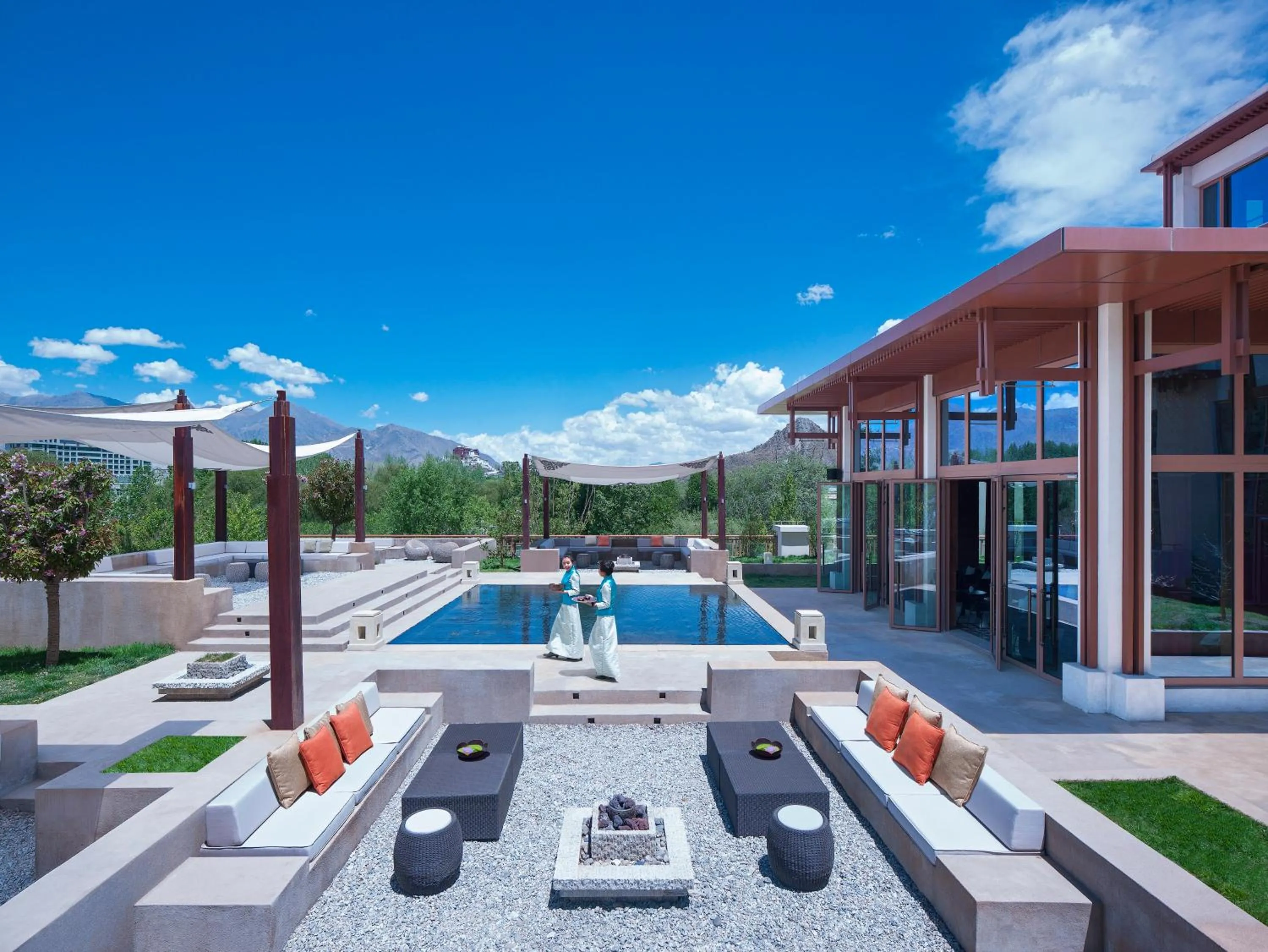 Restaurant/places to eat in Shangri-La Lhasa