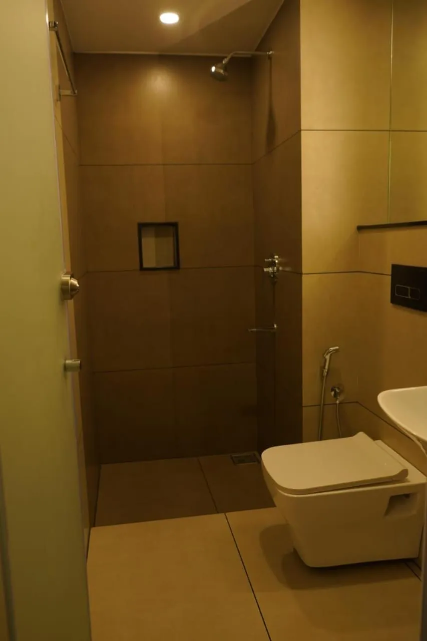 Shower in Hotel Bekal International