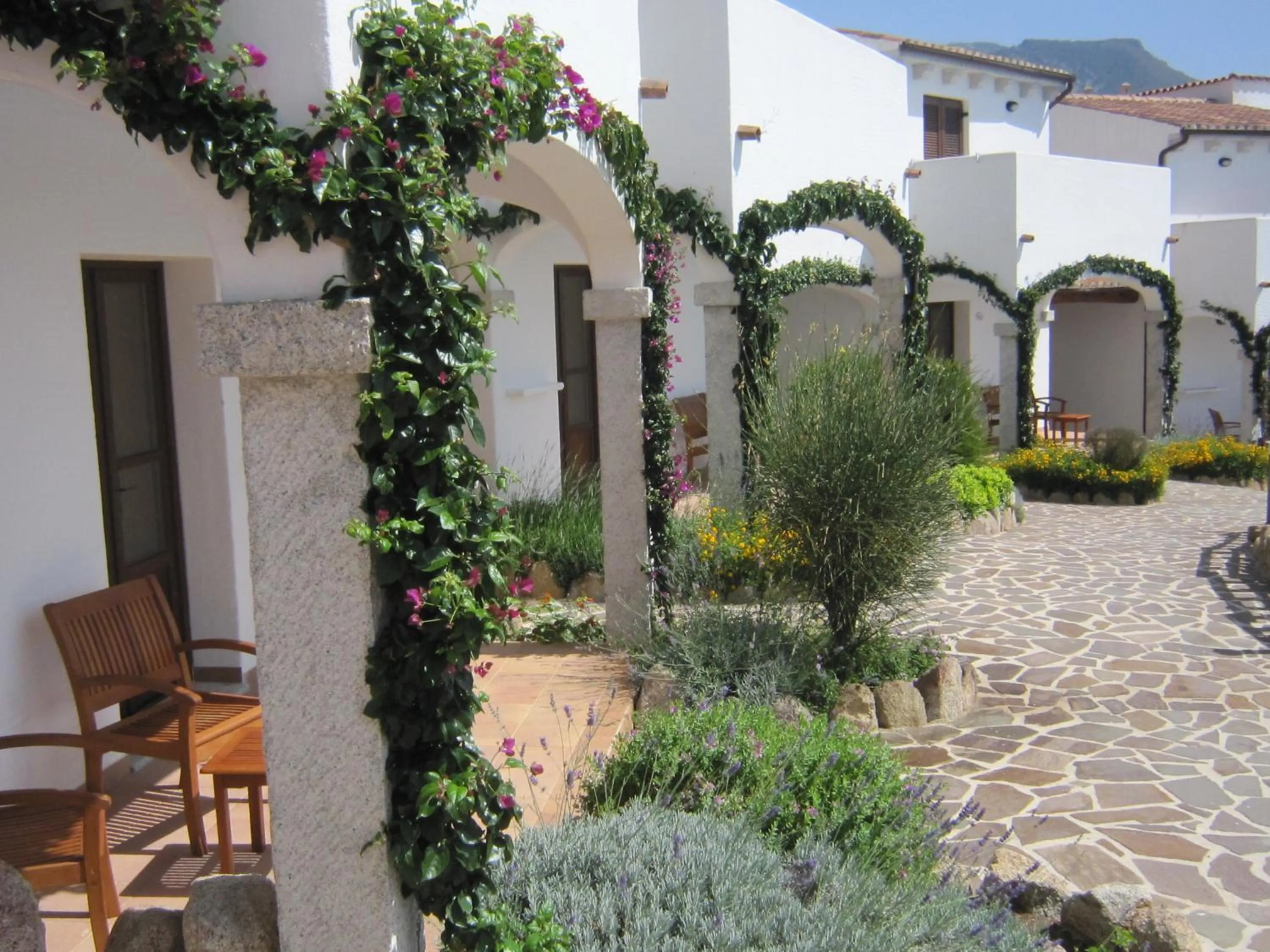 Garden in Hotel Resort Nuraghe Arvu