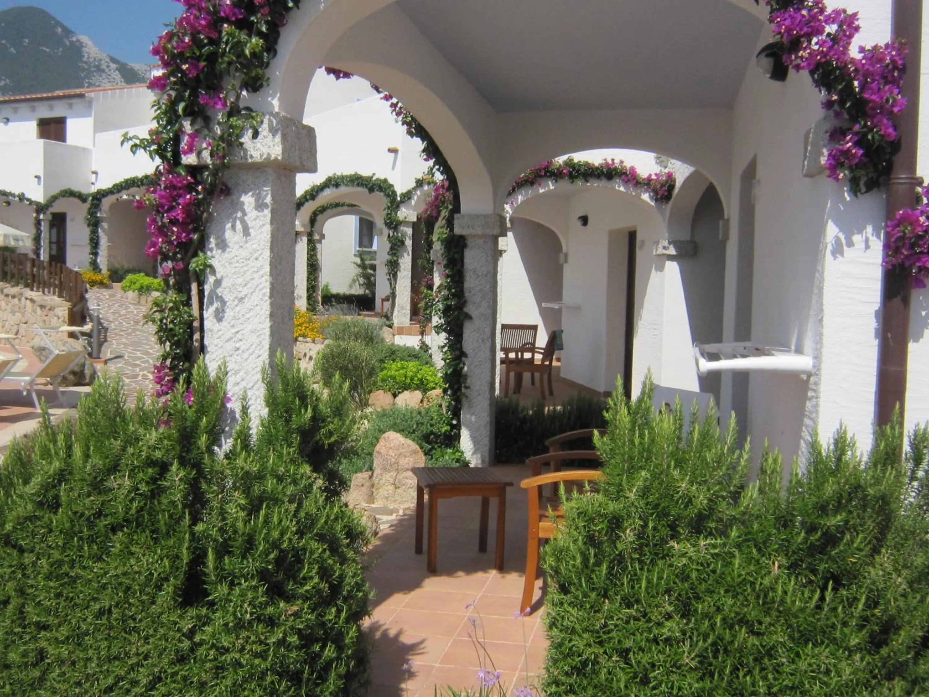 Garden in Hotel Resort Nuraghe Arvu