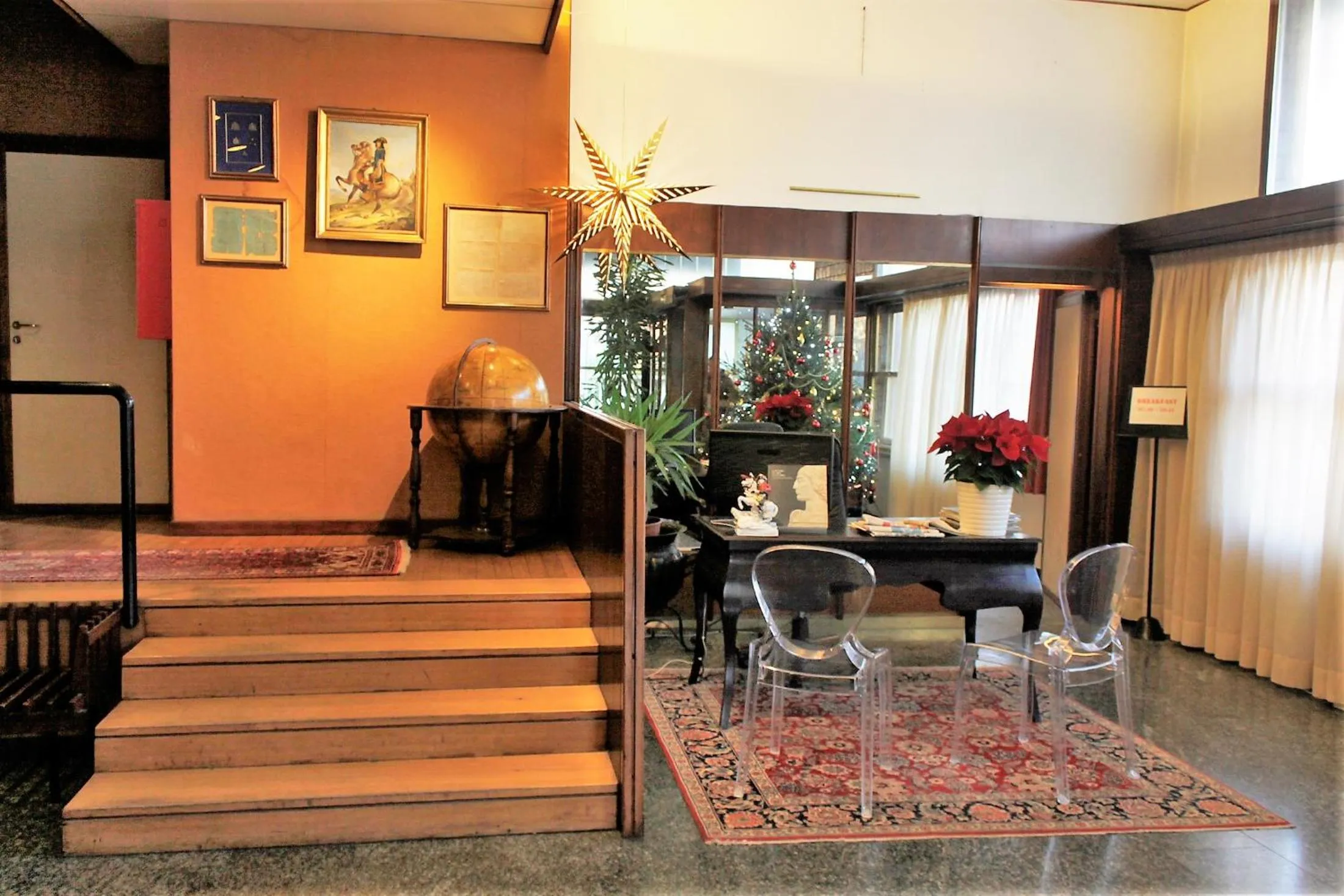 Hotel Napoleon - City & Station