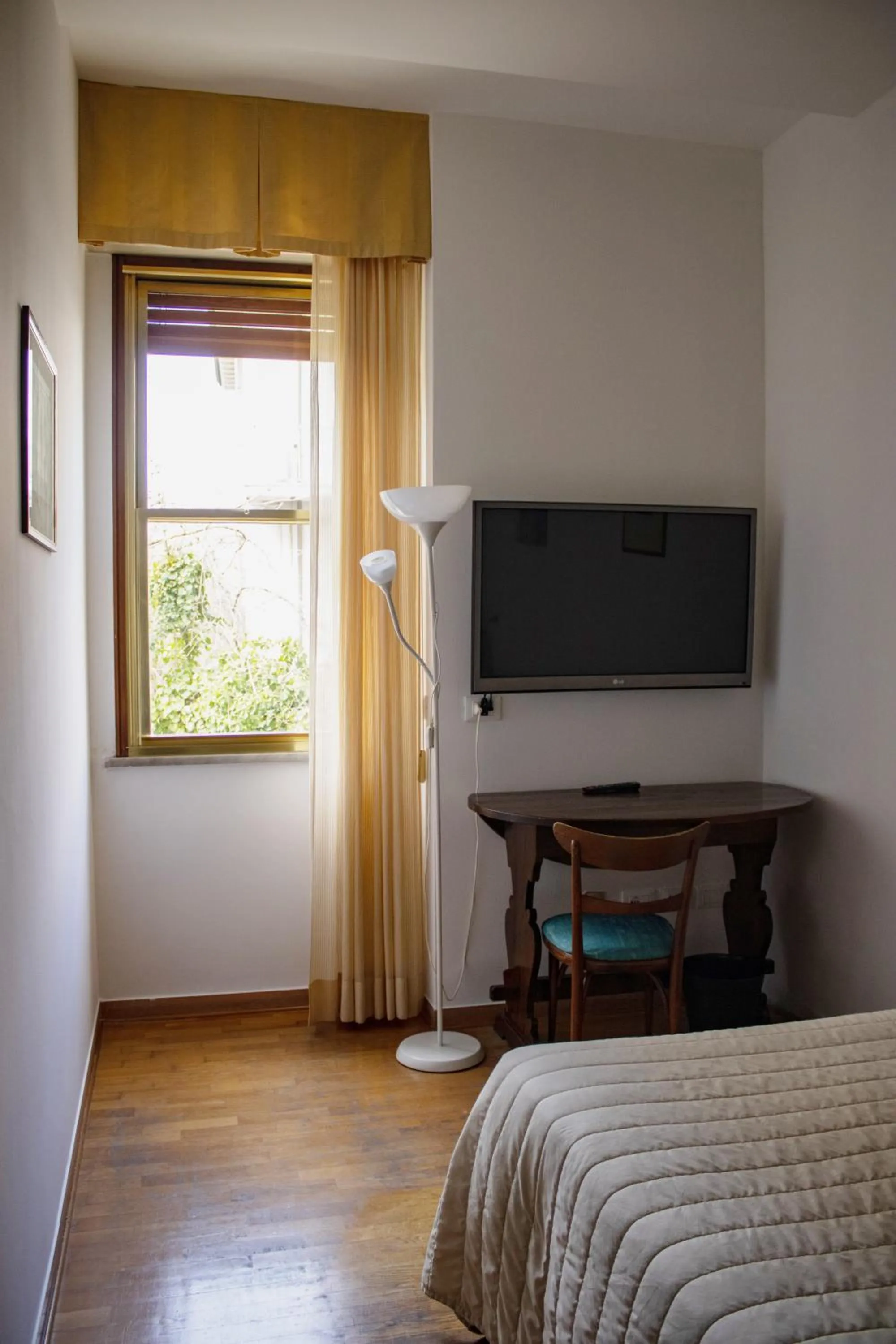 Hotel Napoleon - City & Station