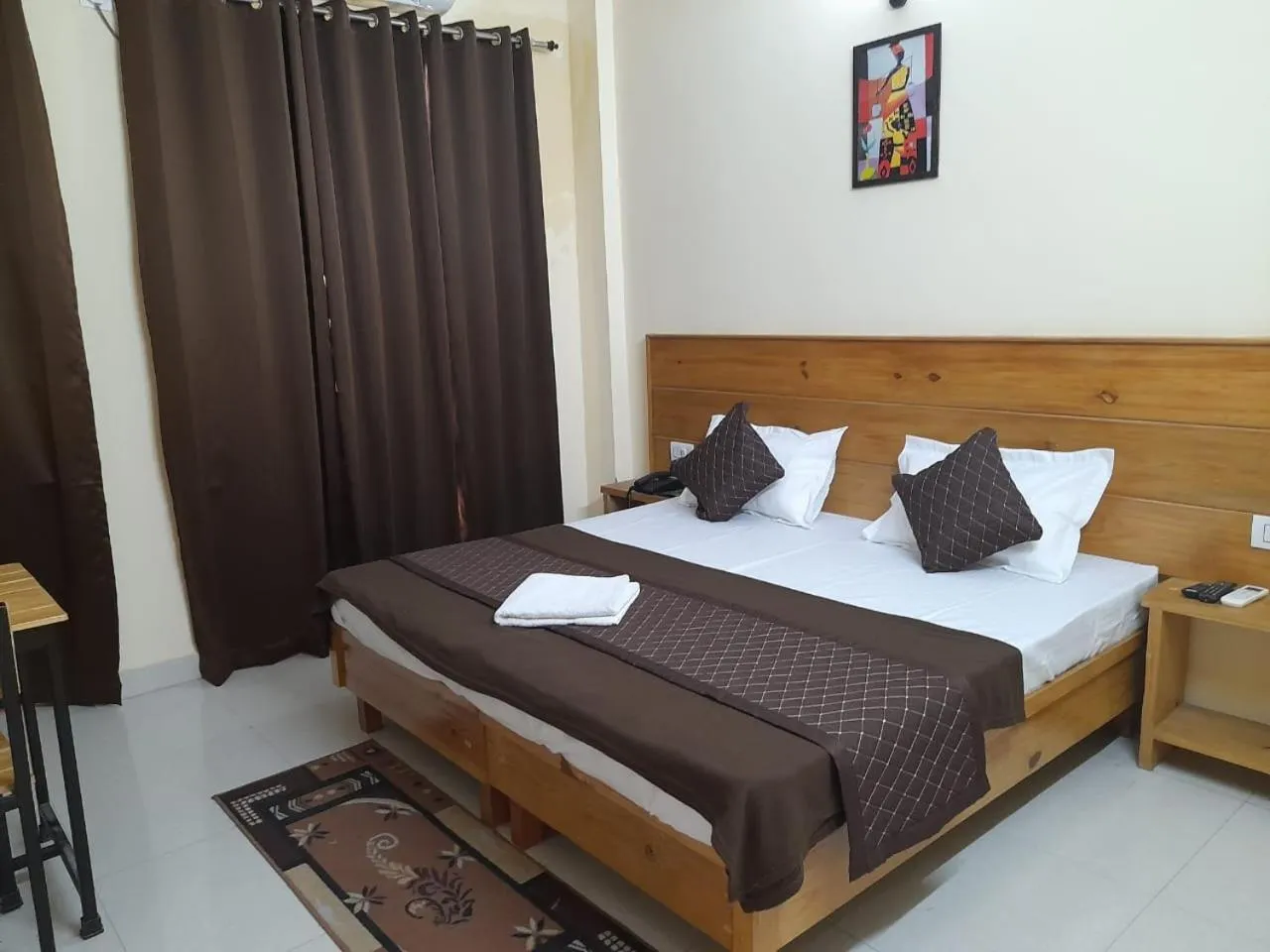 Bed in Hotel Krishna Rishikesh