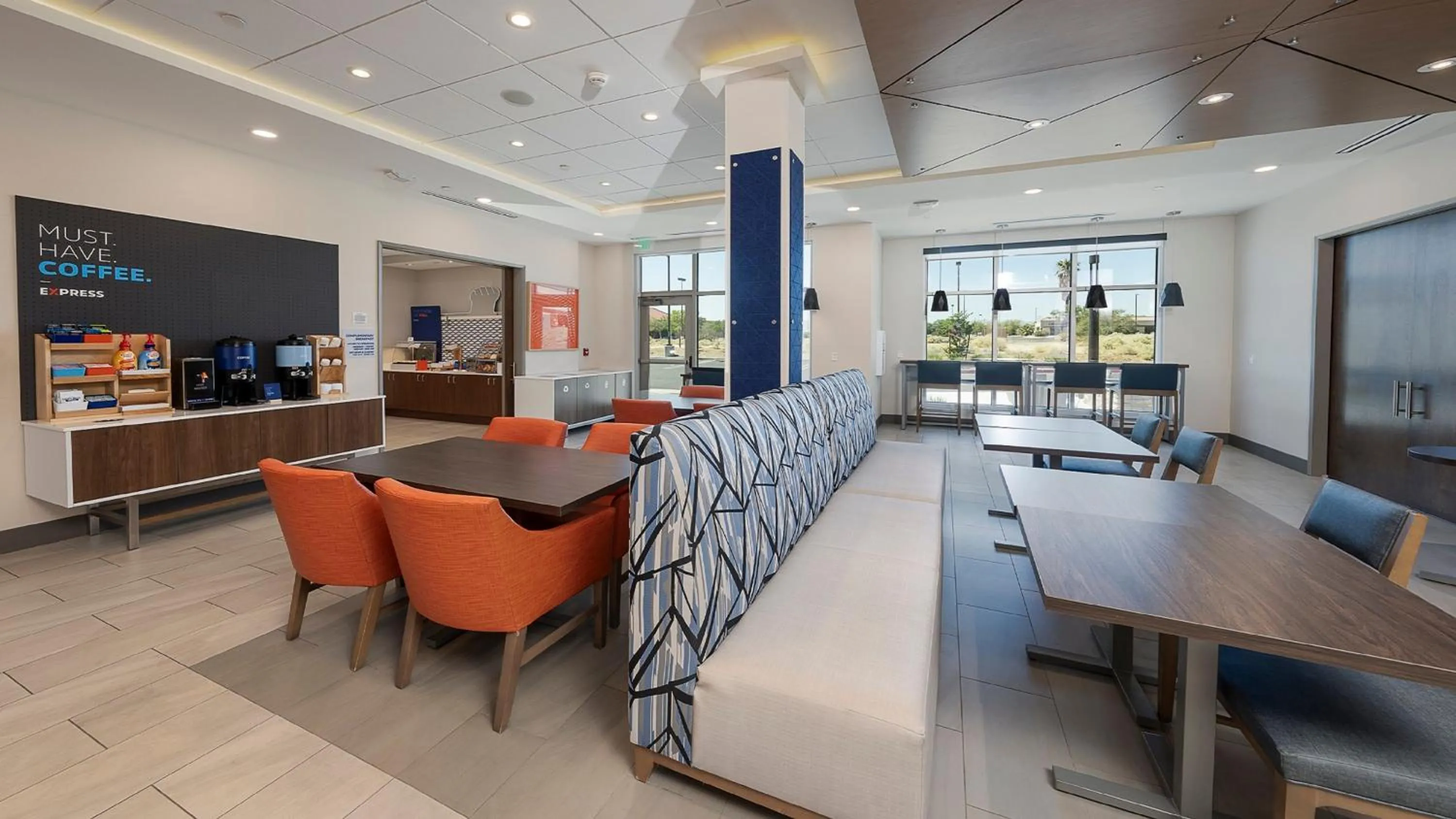 Breakfast in Holiday Inn Express & Suites Ridgecrest - China Lake by IHG