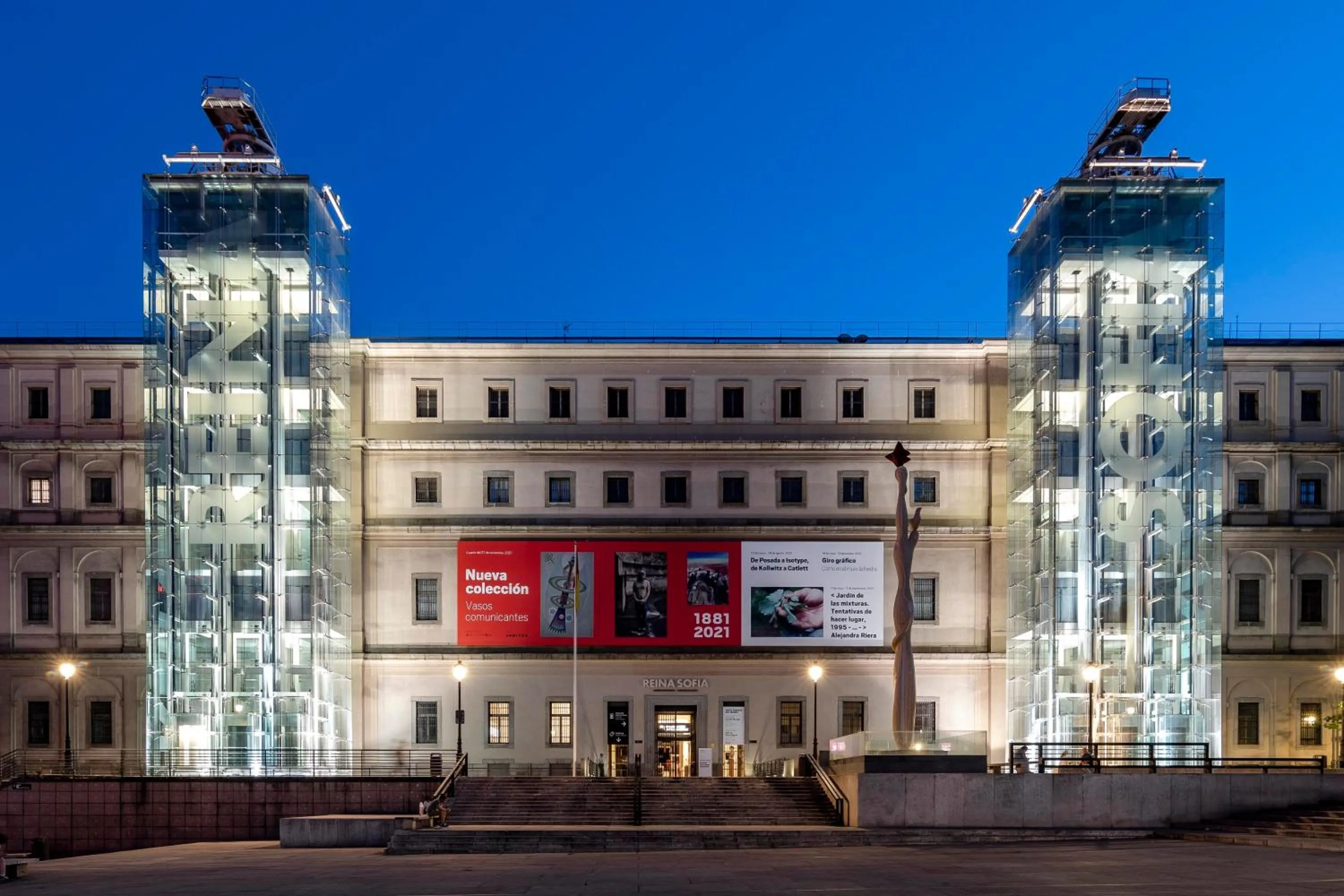 Neighbourhood in Bob W Madrid Atocha