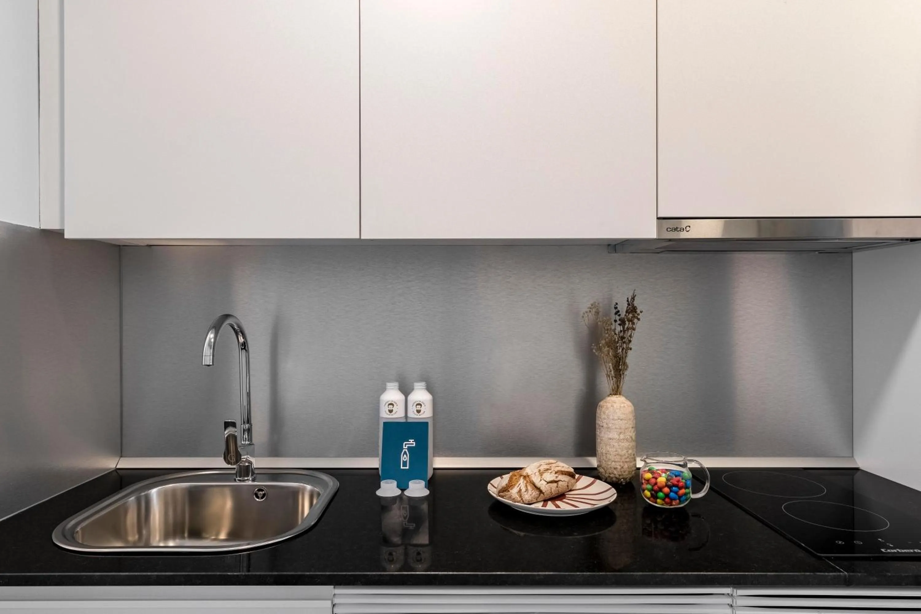 Kitchen or kitchenette in Bob W Madrid Atocha