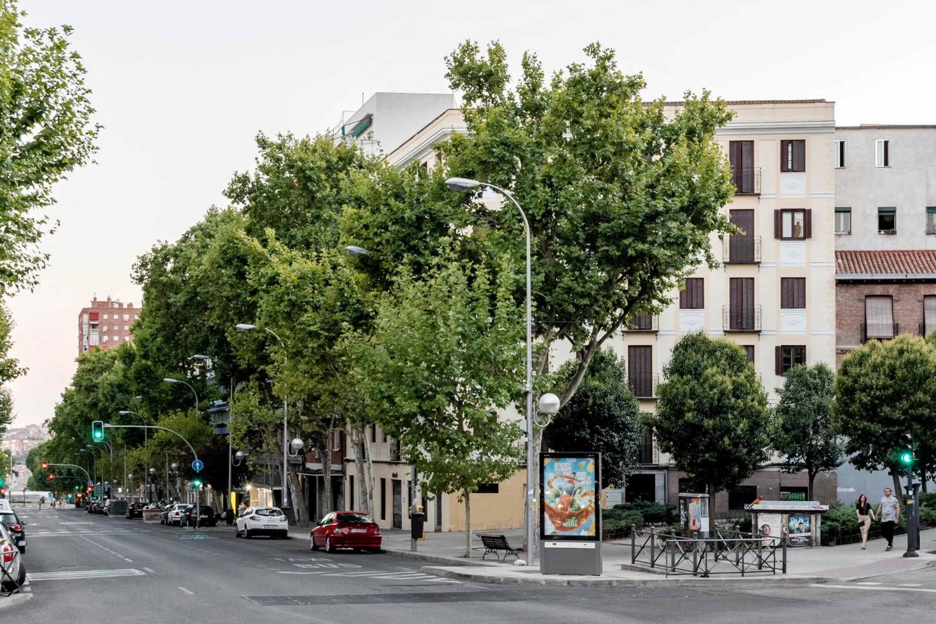 Neighbourhood in Bob W Madrid Atocha