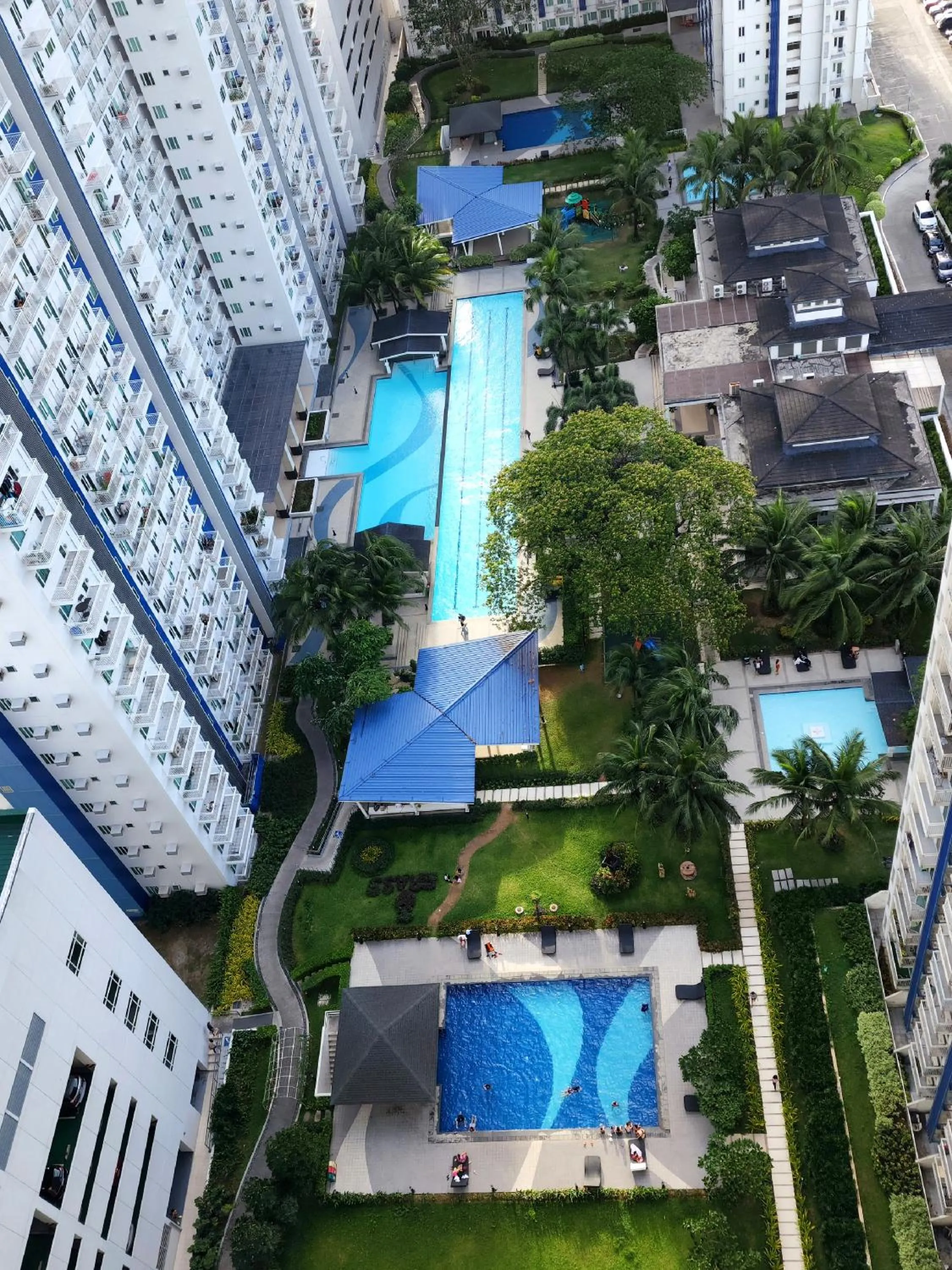 Swimming pool in Elegant Studio at Grass Residences 1-5 persons only, Quezon City