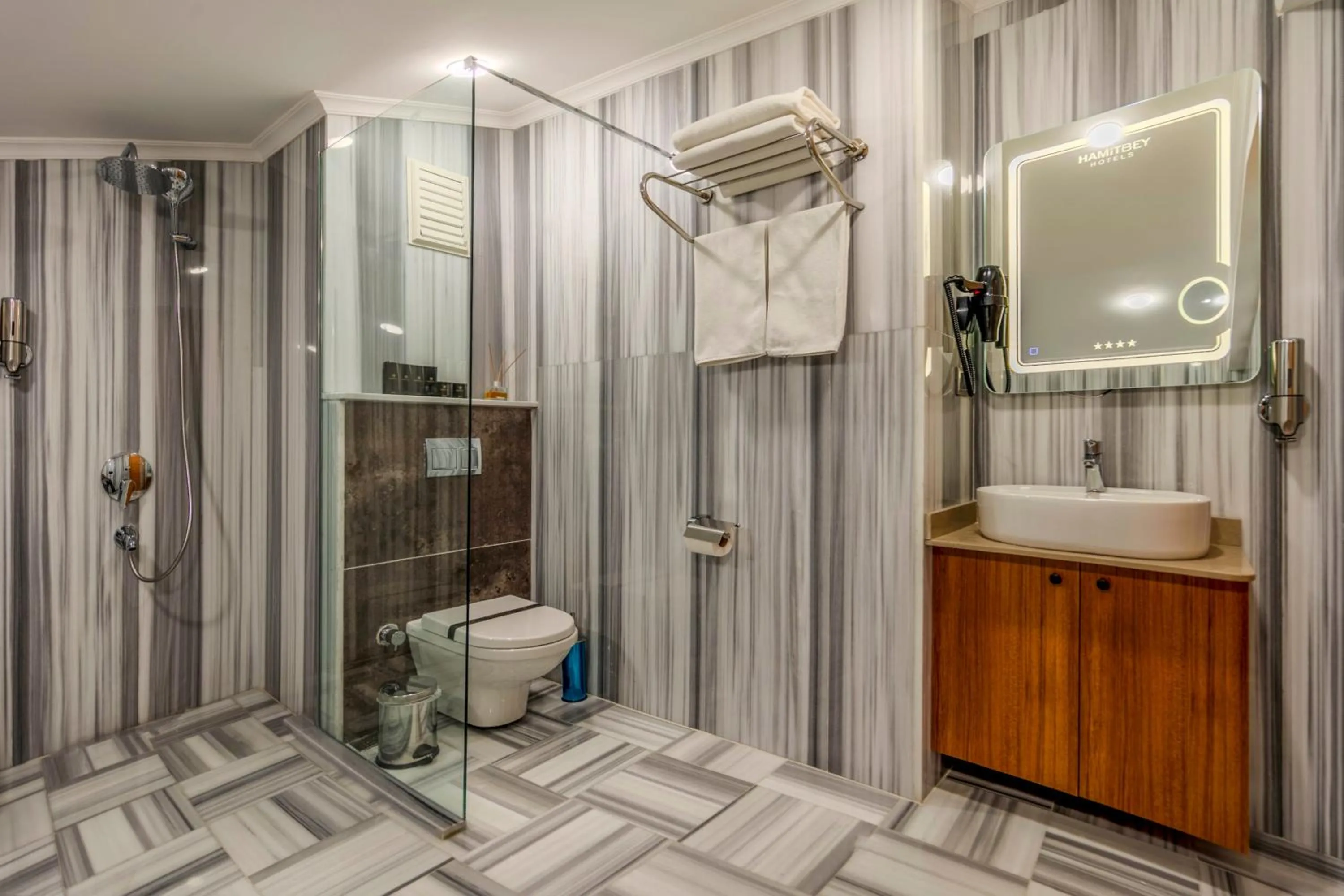 Shower in Hamitbey Hotel Yenikapı