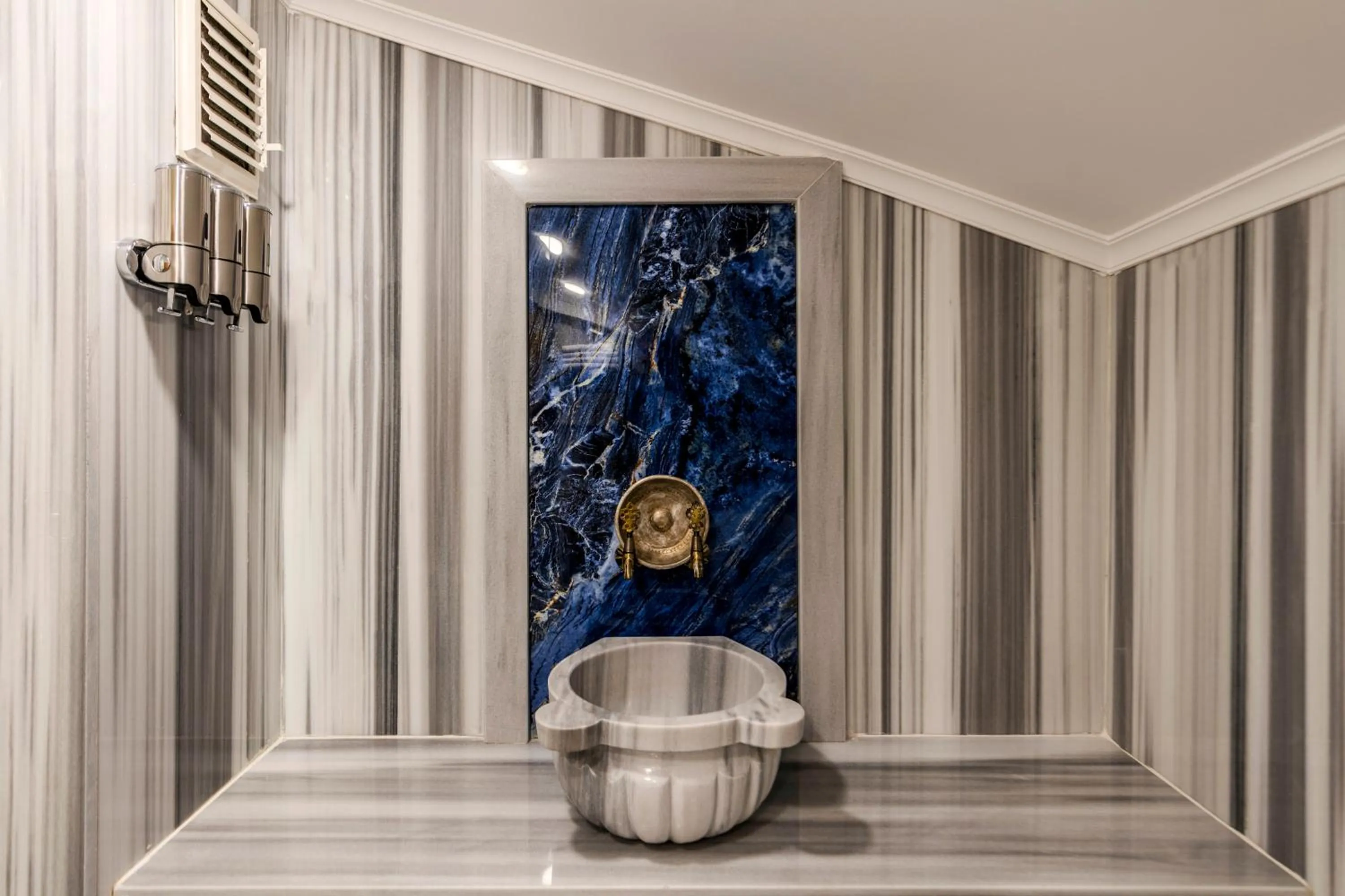 Bathroom in Hamitbey Hotel Yenikapı