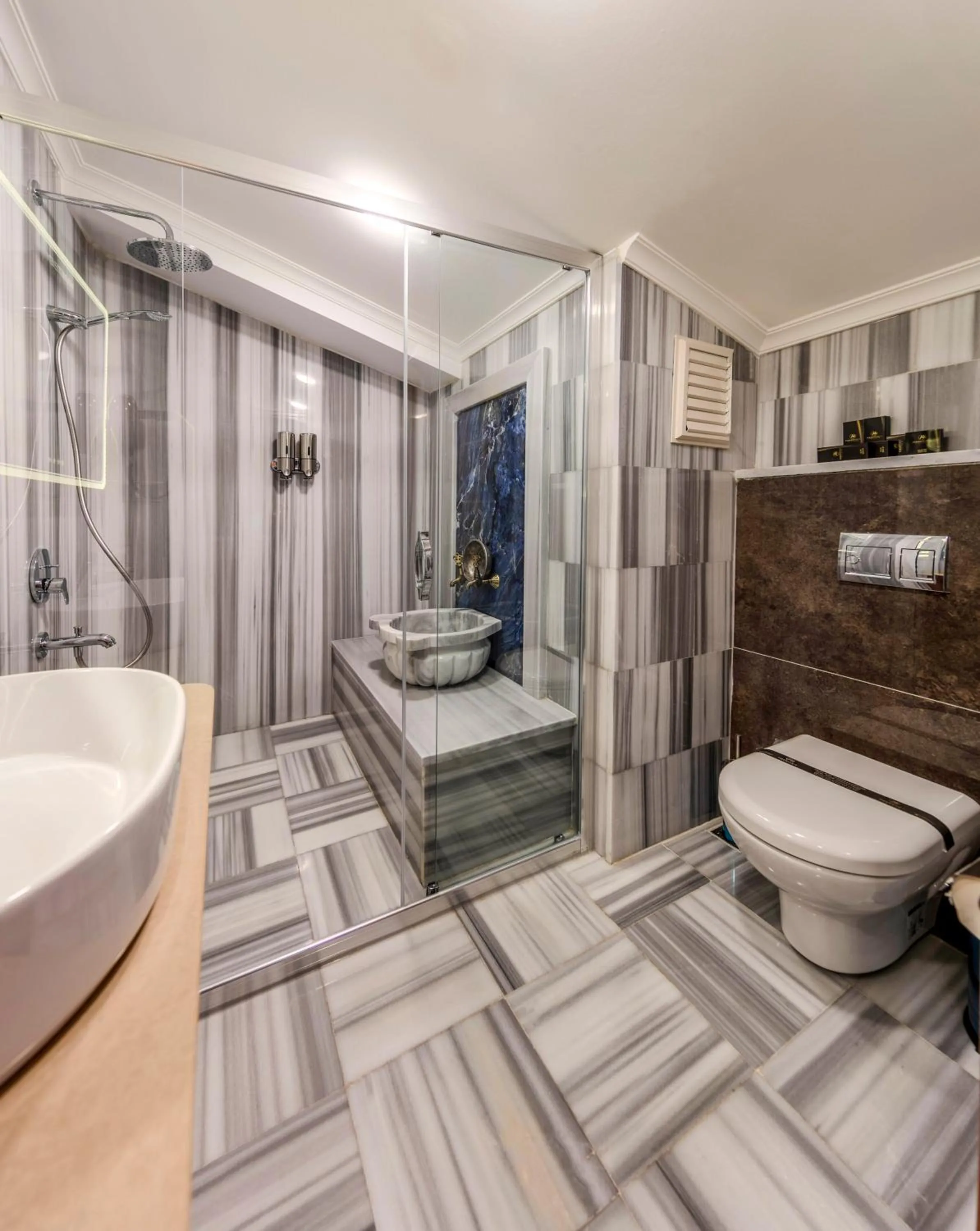 Bathroom in Hamitbey Hotel Yenikapı