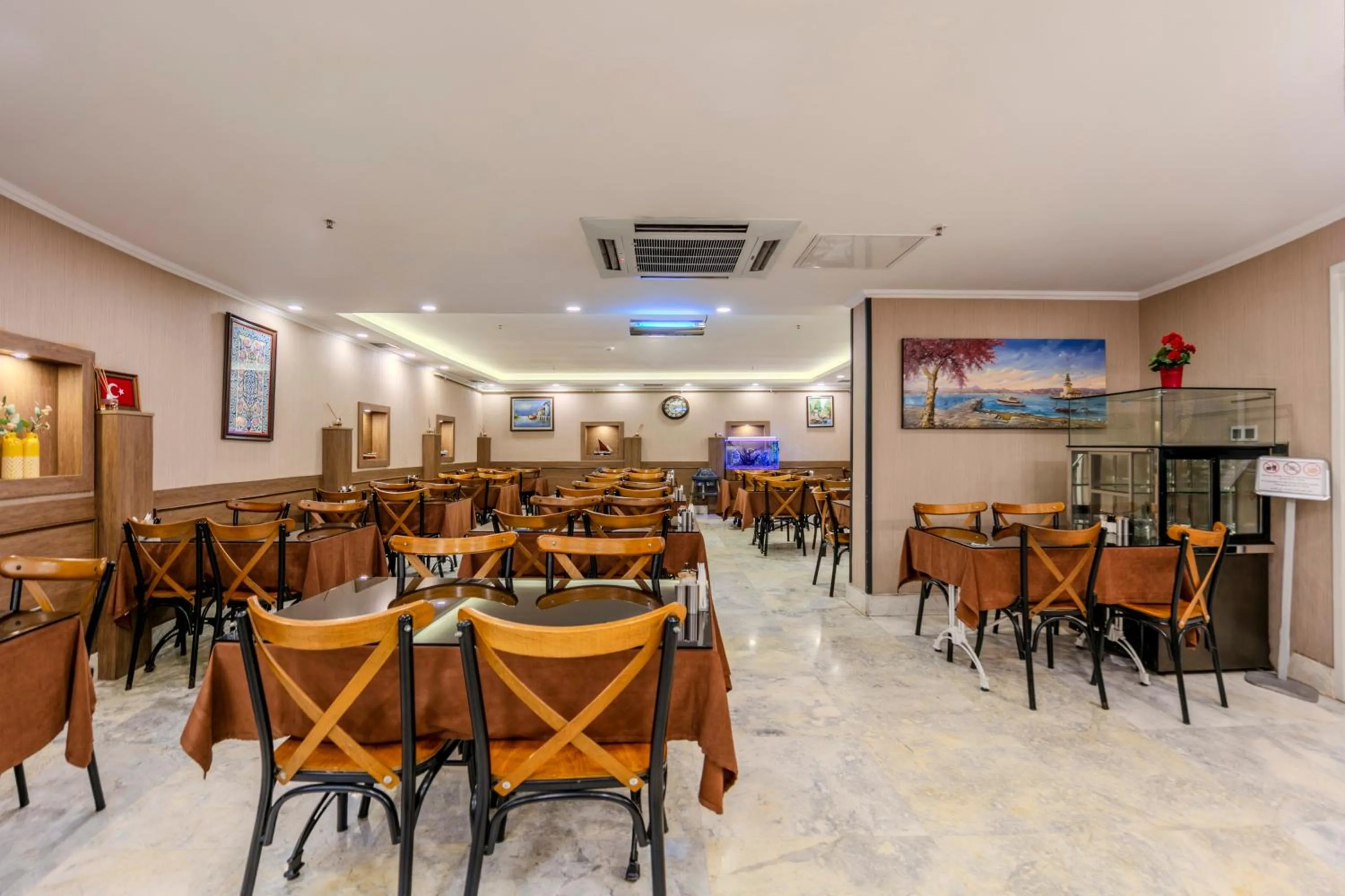 Restaurant/places to eat in Hamitbey Hotel Yenikapı