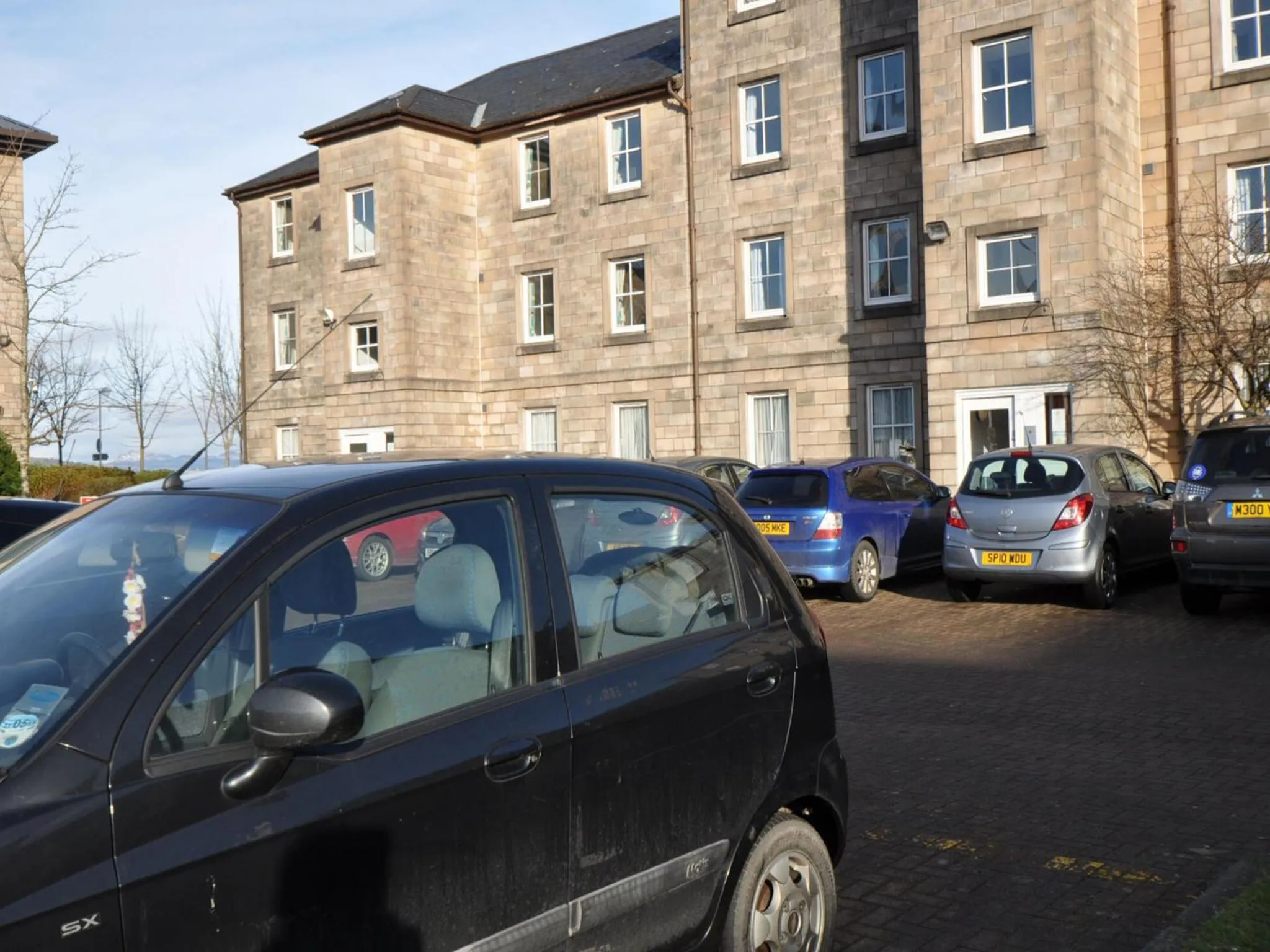 Facade/entrance in The Waterfront