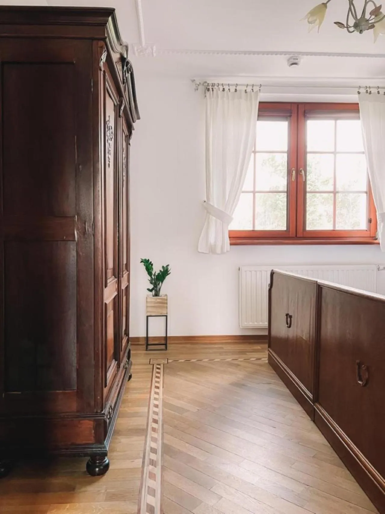 wardrobe in Końska Dolina