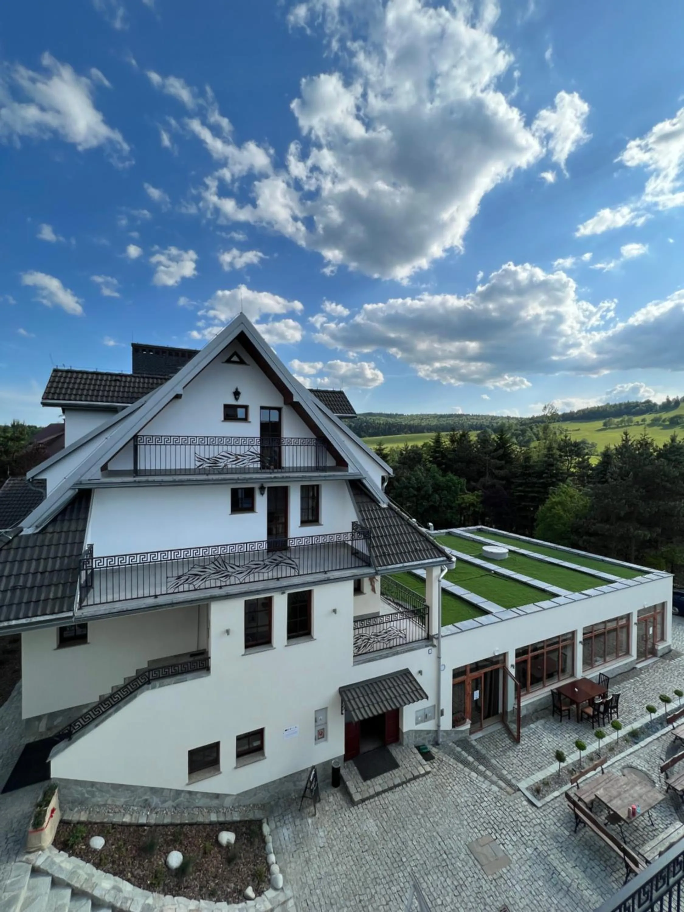 Property building in Końska Dolina