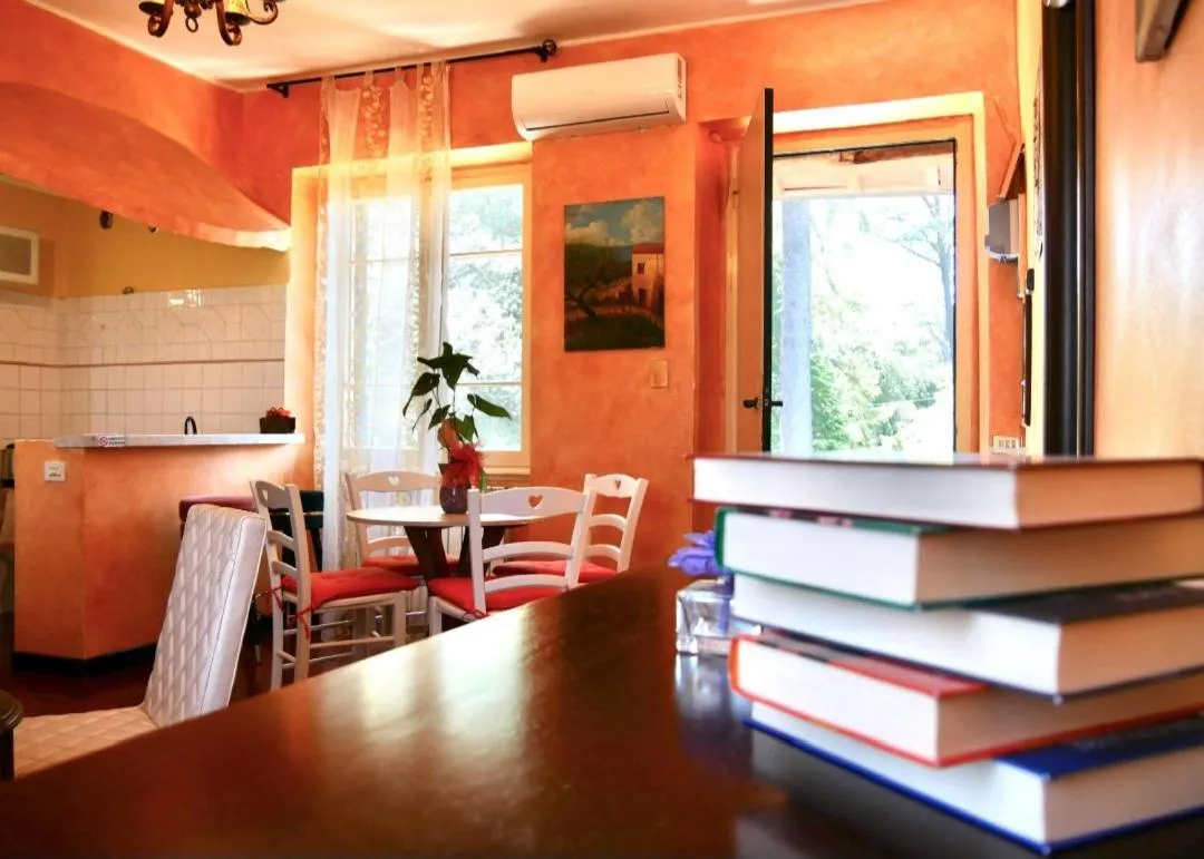 Restaurant/Places to Eat in L'antico Granaio