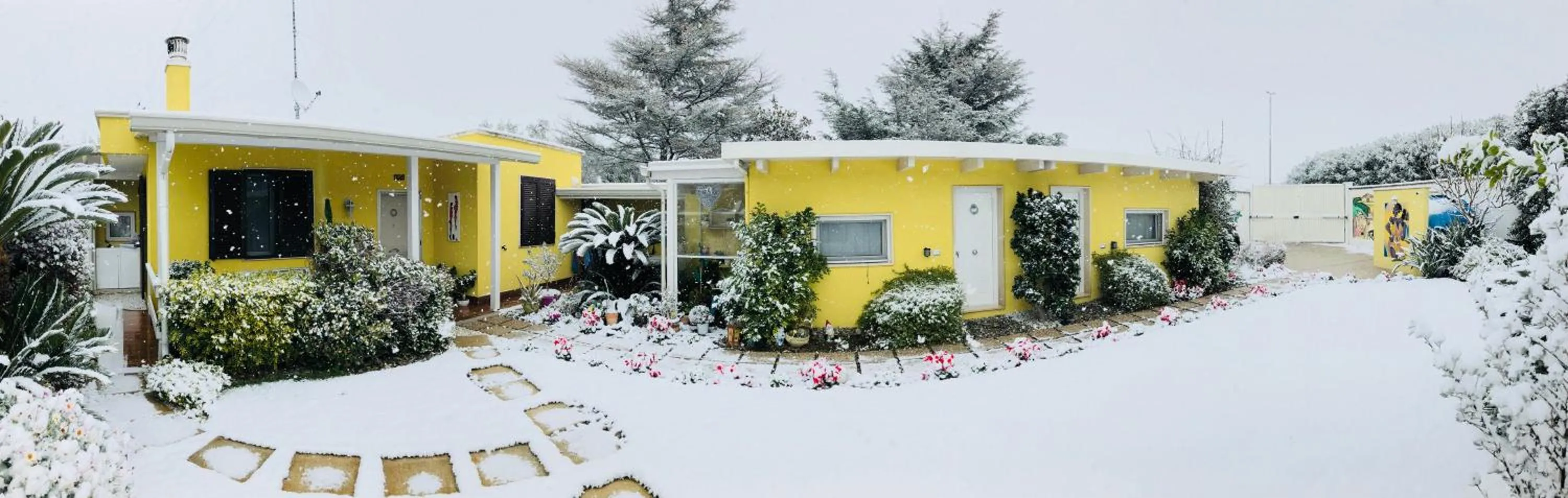 Property building in La Casa