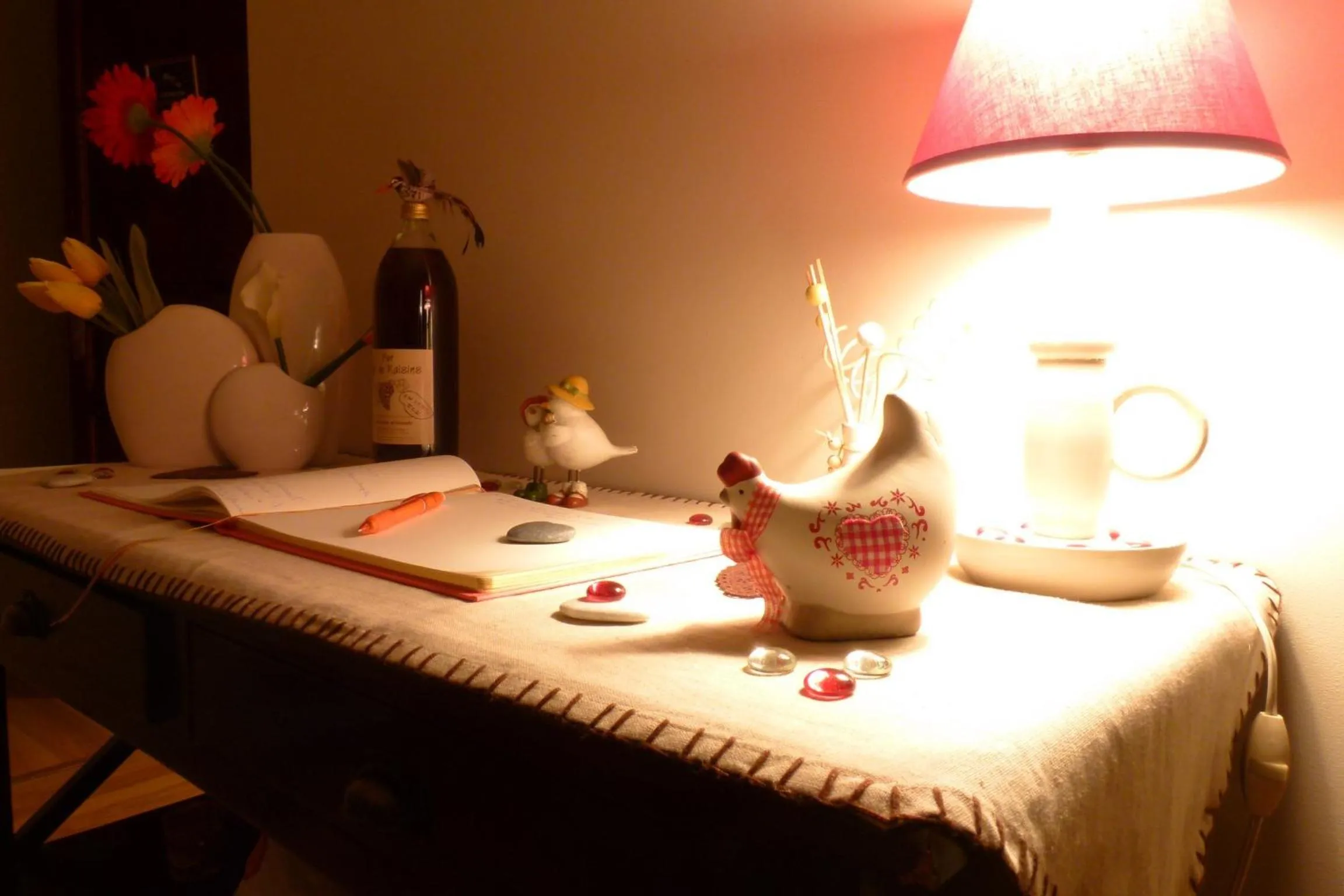 Library in Ferme de Marpalu