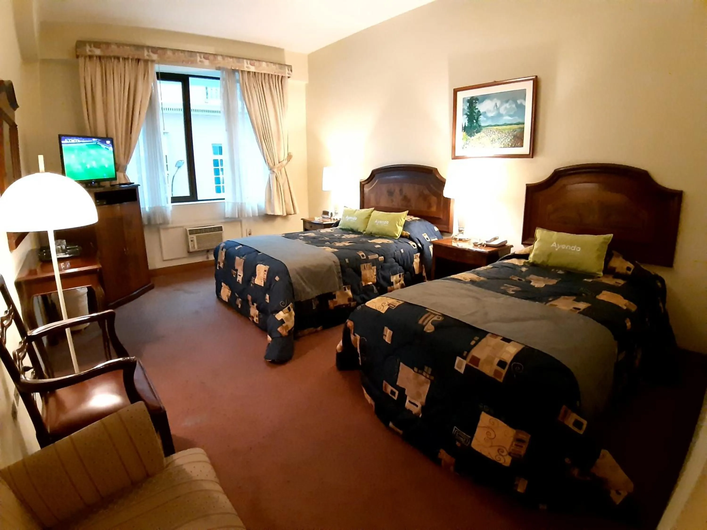 Photo of the whole room, Bed in Hotel MAURY