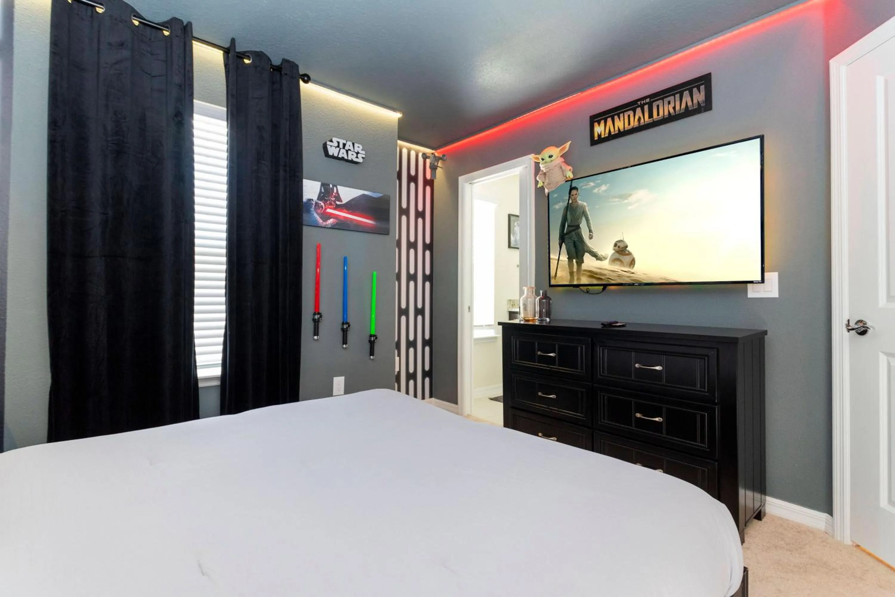 Bed in 7-bed w Pool, Game Room and Free Resort Access