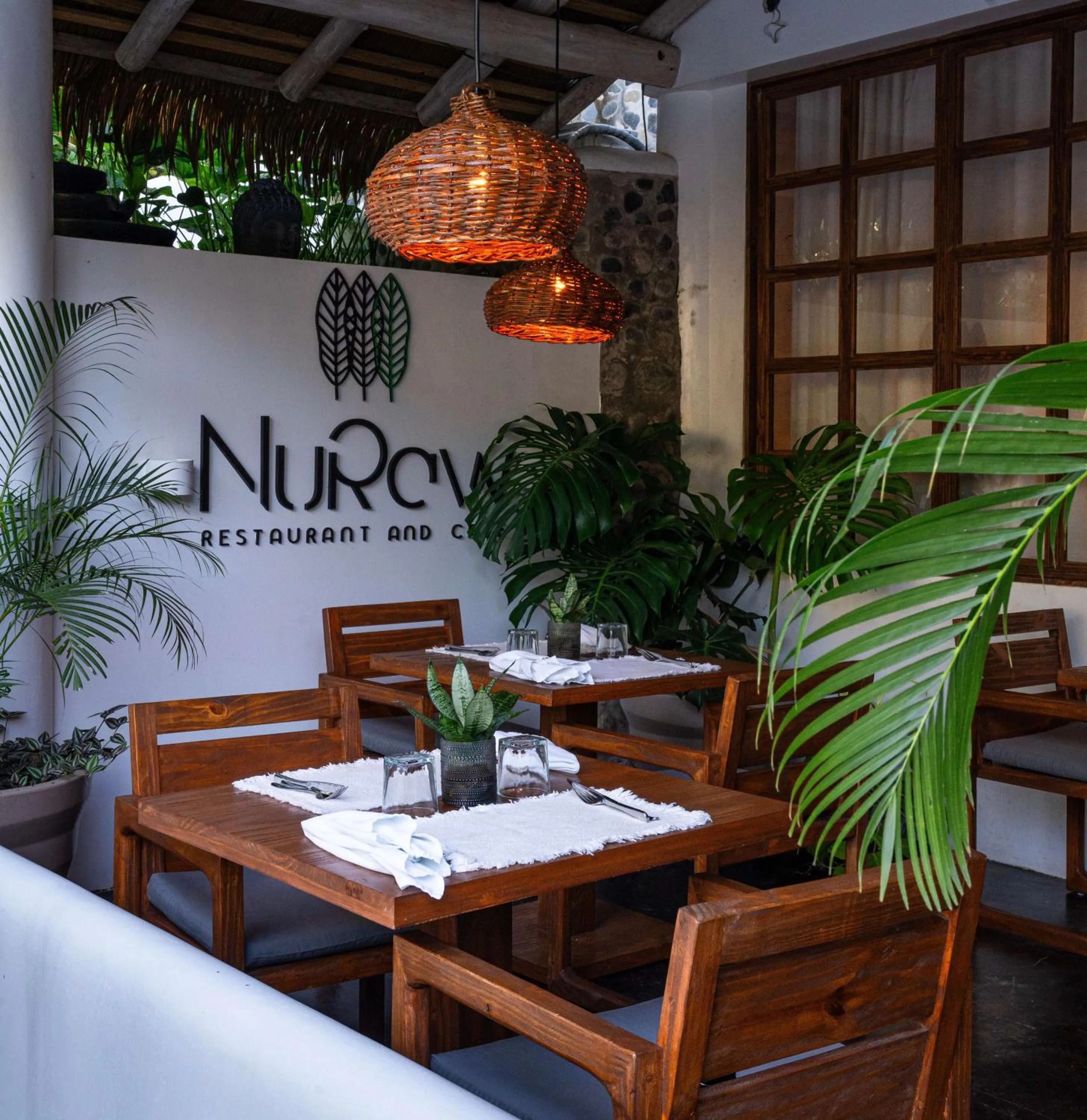 Restaurant/places to eat in Vayu Retreat Villas