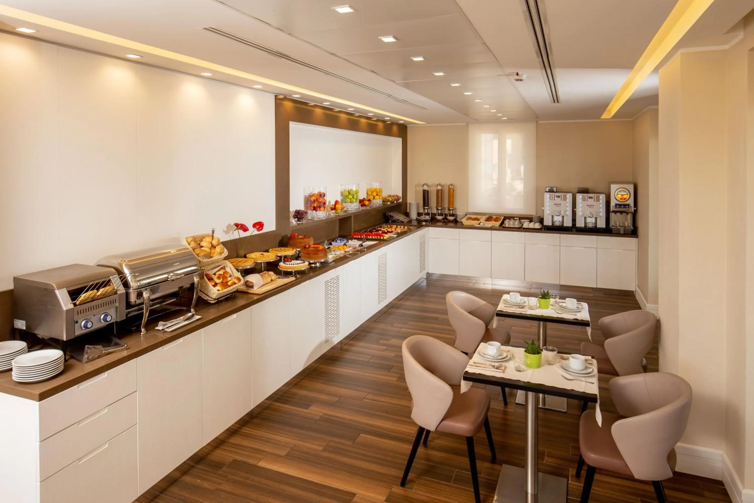 Breakfast in Hotel Gioberti