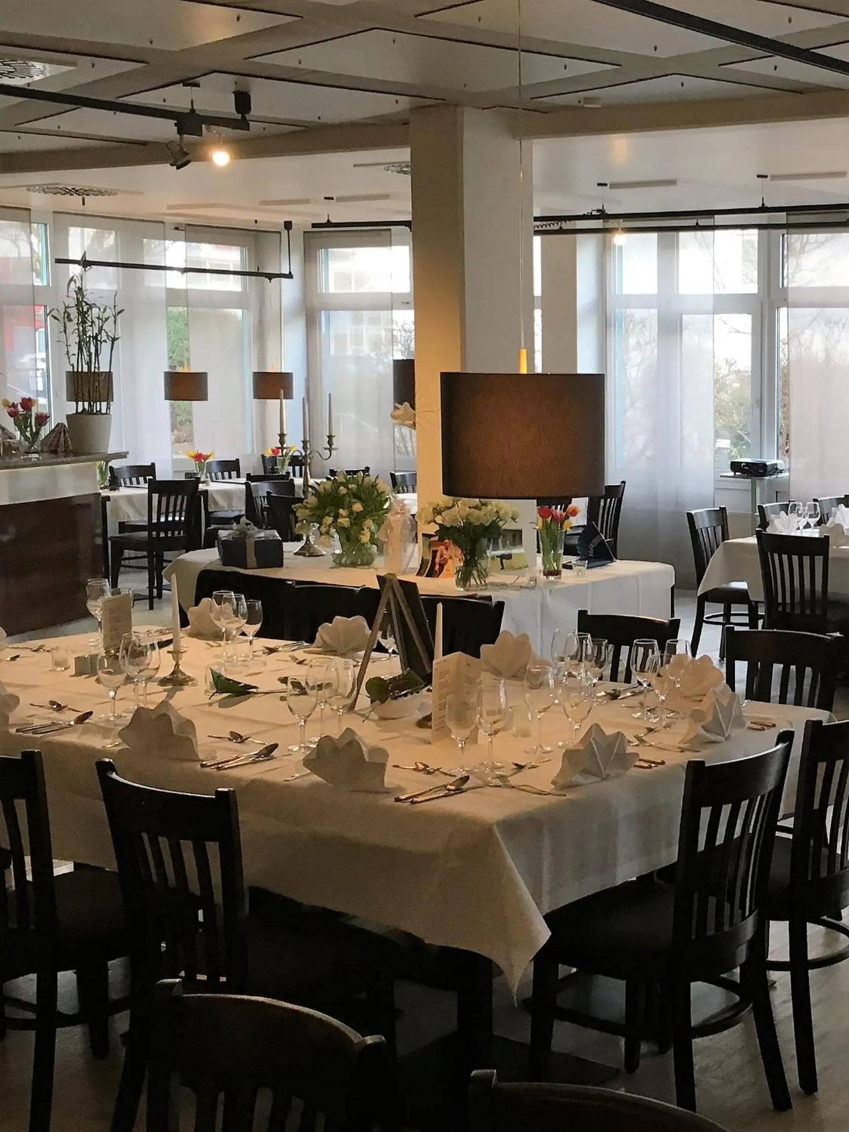 Restaurant/places to eat in bonjour Tagungshotel Stuttgart-Gerlingen