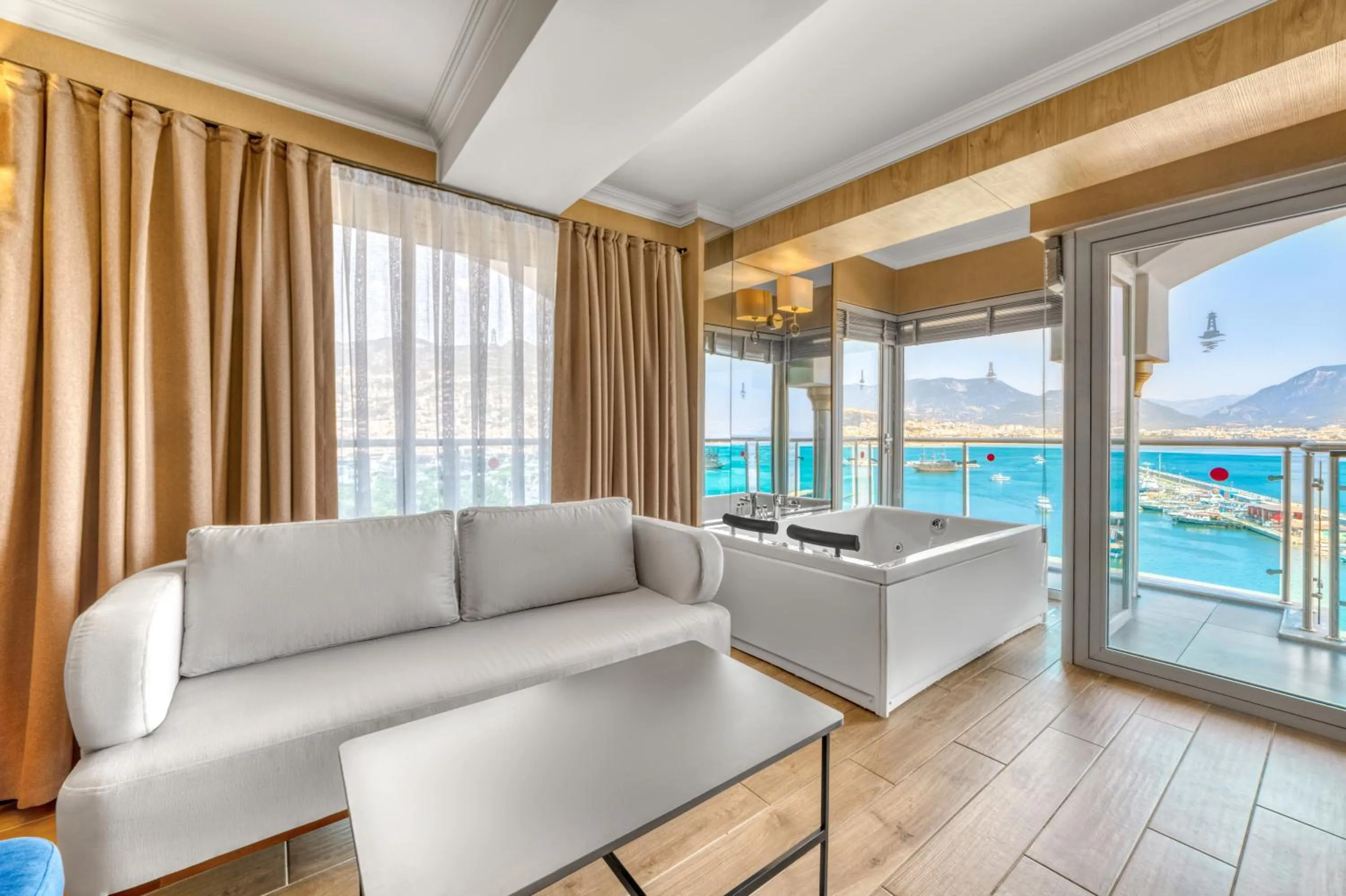 Photo of the whole room in Numa Port Hotel