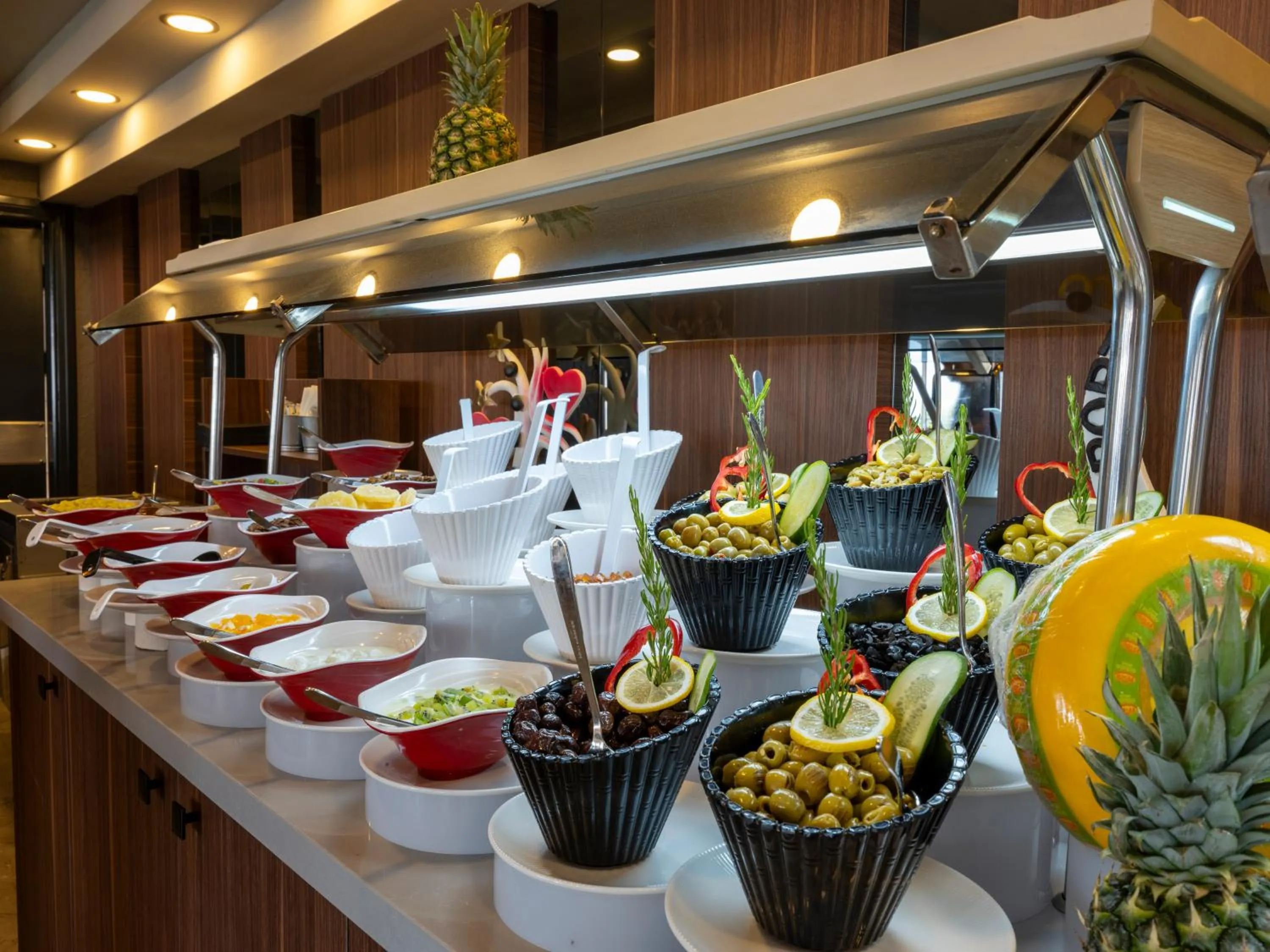 Buffet breakfast in Numa Port Hotel