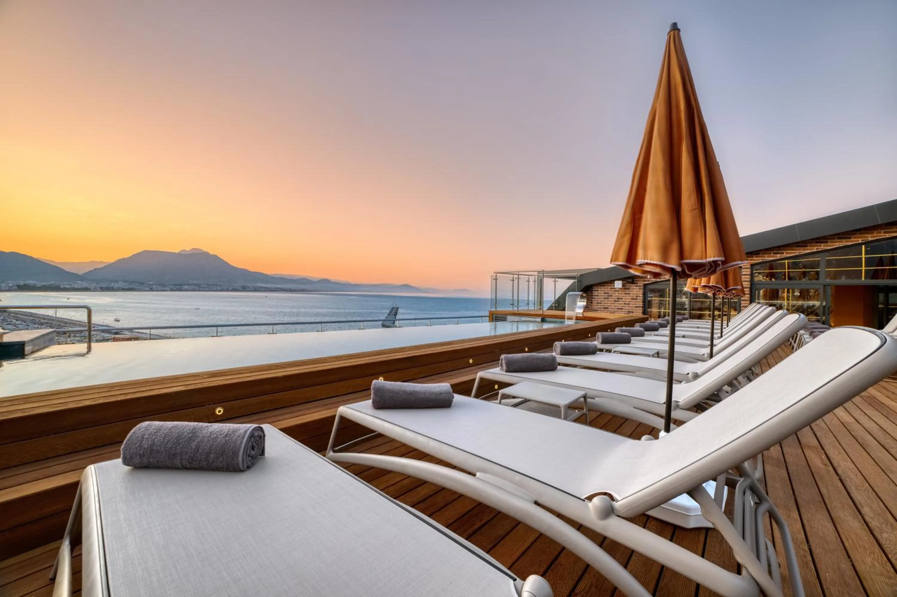 Swimming pool in Numa Port Hotel