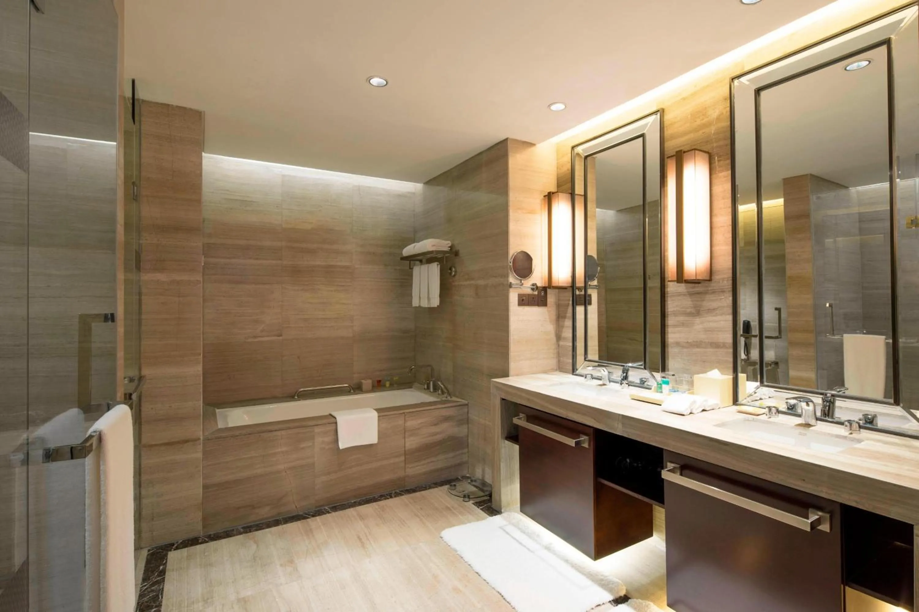 Bedroom in Four Points by Sheraton Hefei Shushan