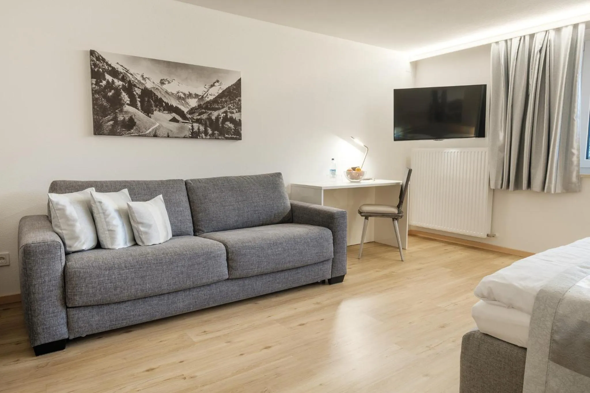 TV and multimedia in bichl 761