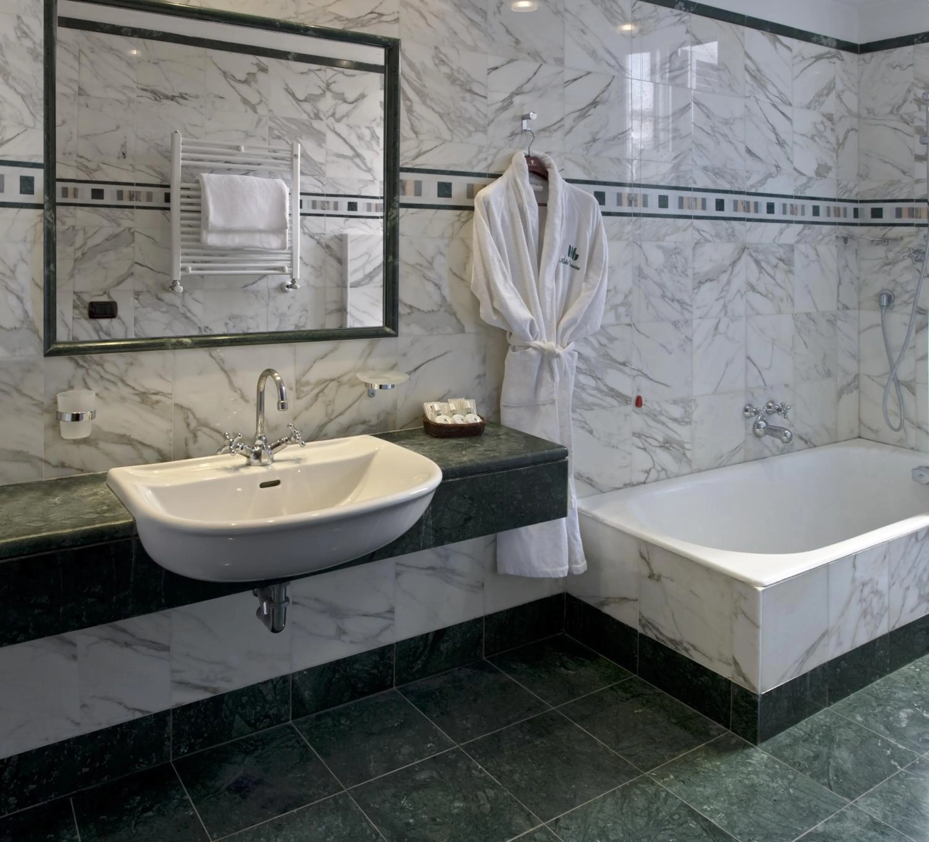 Bathroom in Hotel Genova