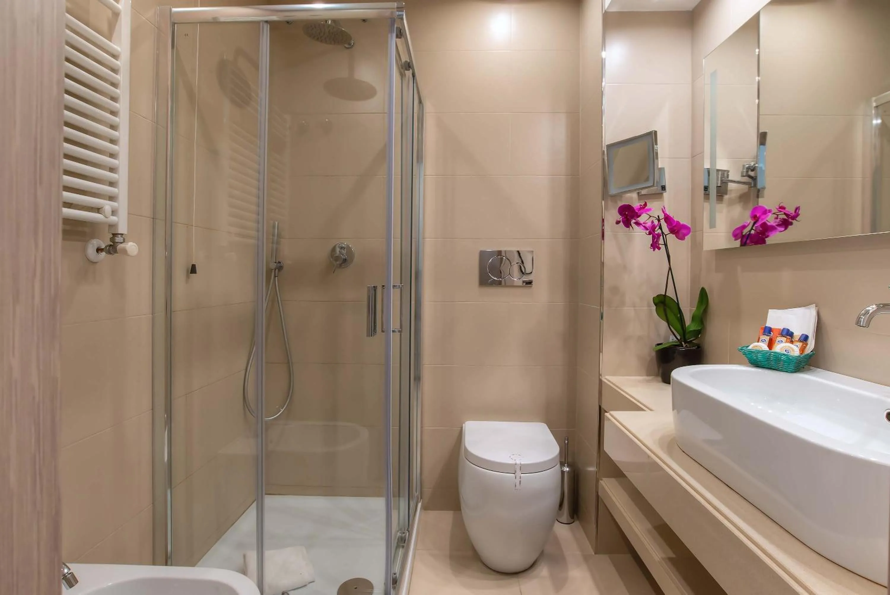 Bathroom in Hotel Genova