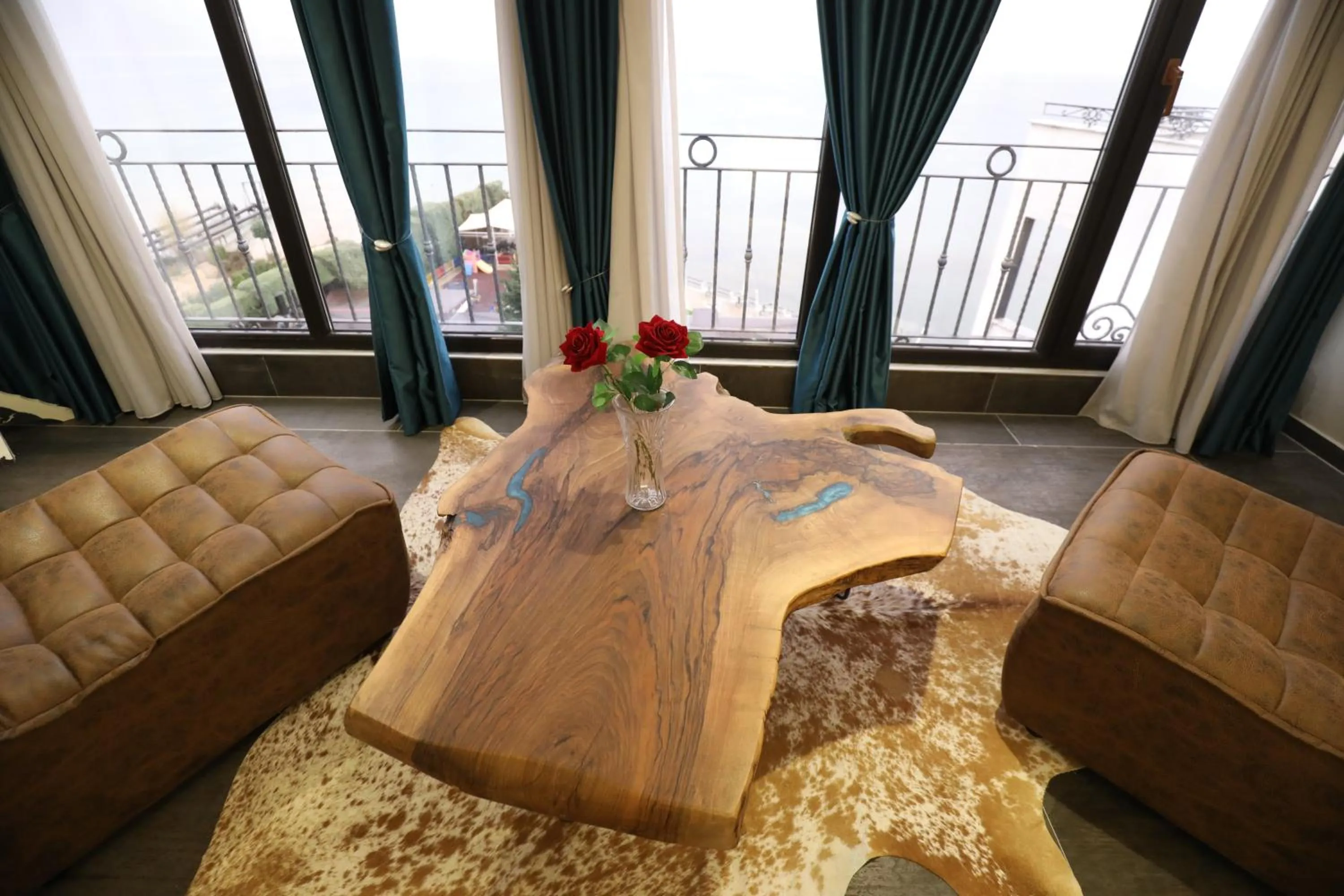 Seating area in Hotel 1 Maji