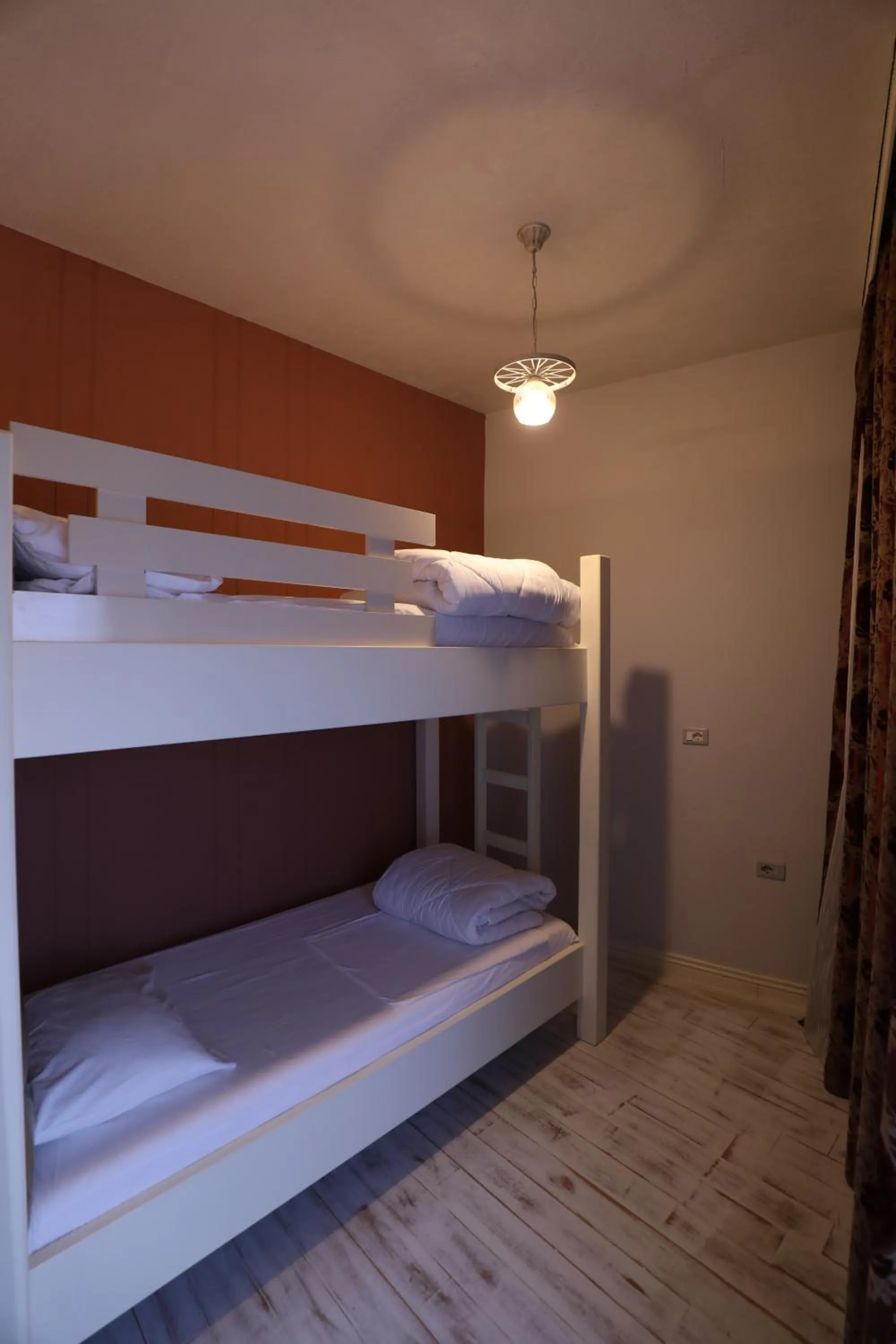 Bedroom, Bed in Hotel 1 Maji