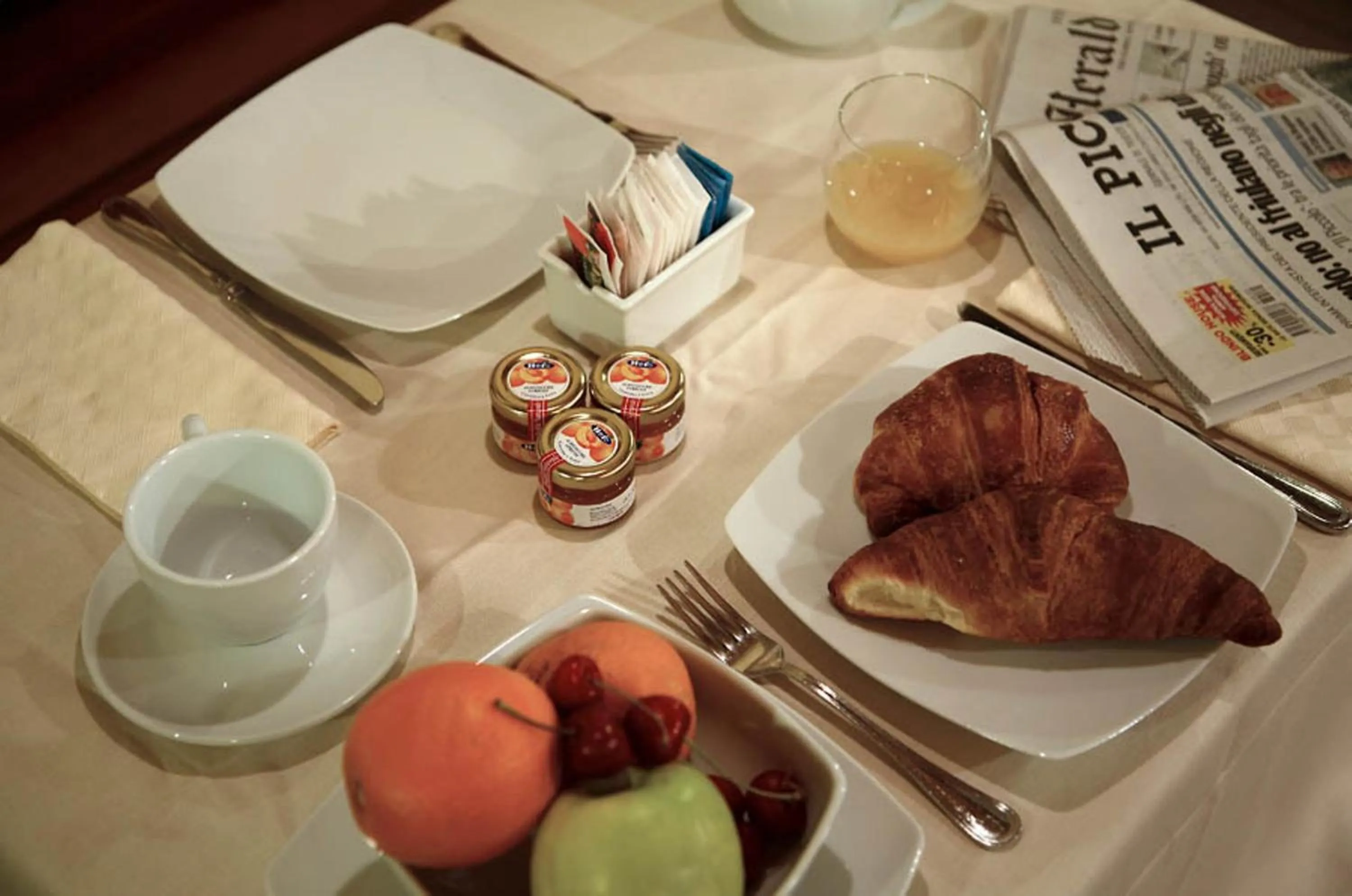 Buffet breakfast in Hotel James Joyce