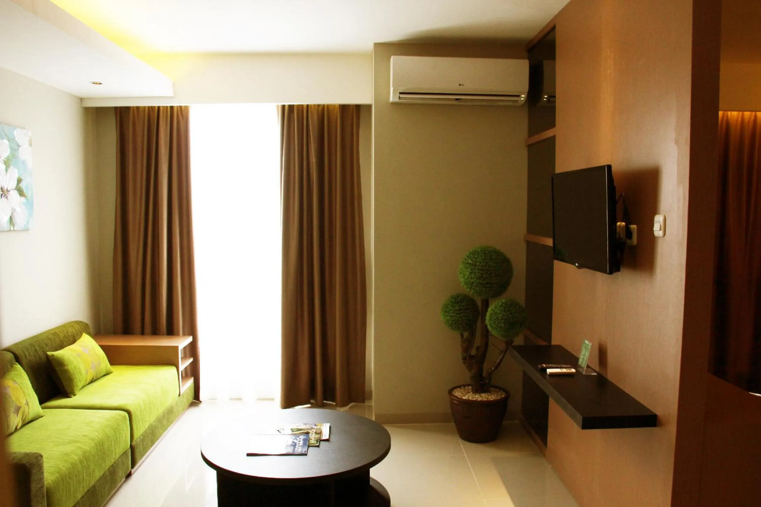 Bedroom in Loji Hotel