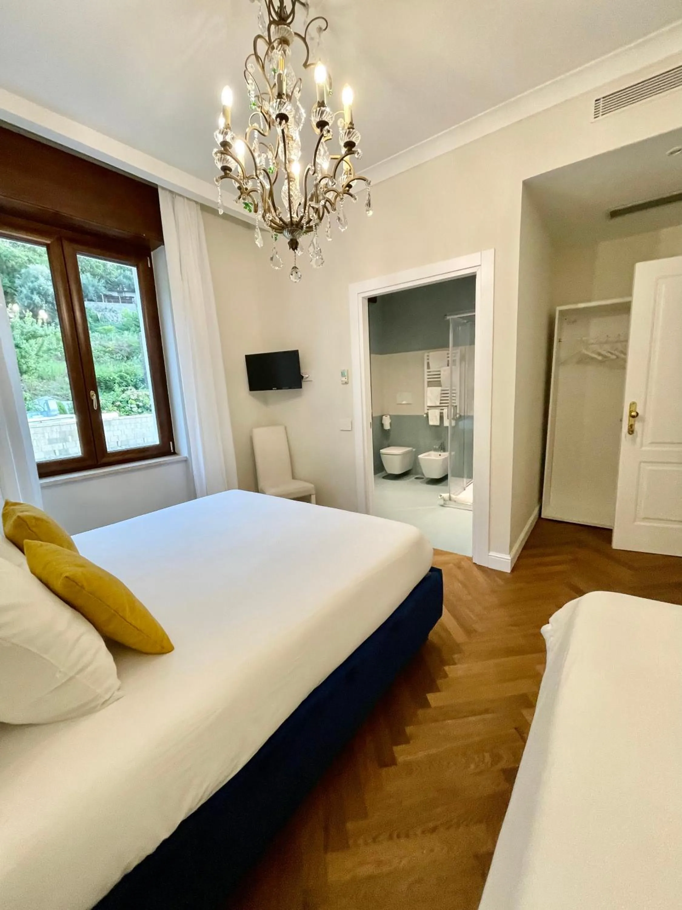 Bed in Experience Boutique Hotel - Villa Cimmino