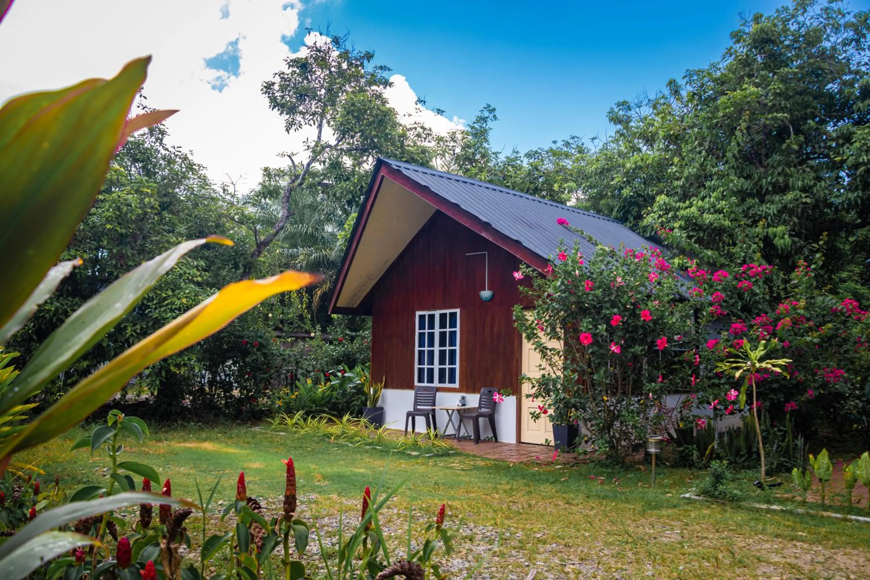 Property building in Timba Garden FREE TOWN AND JETTY TRANSPORT