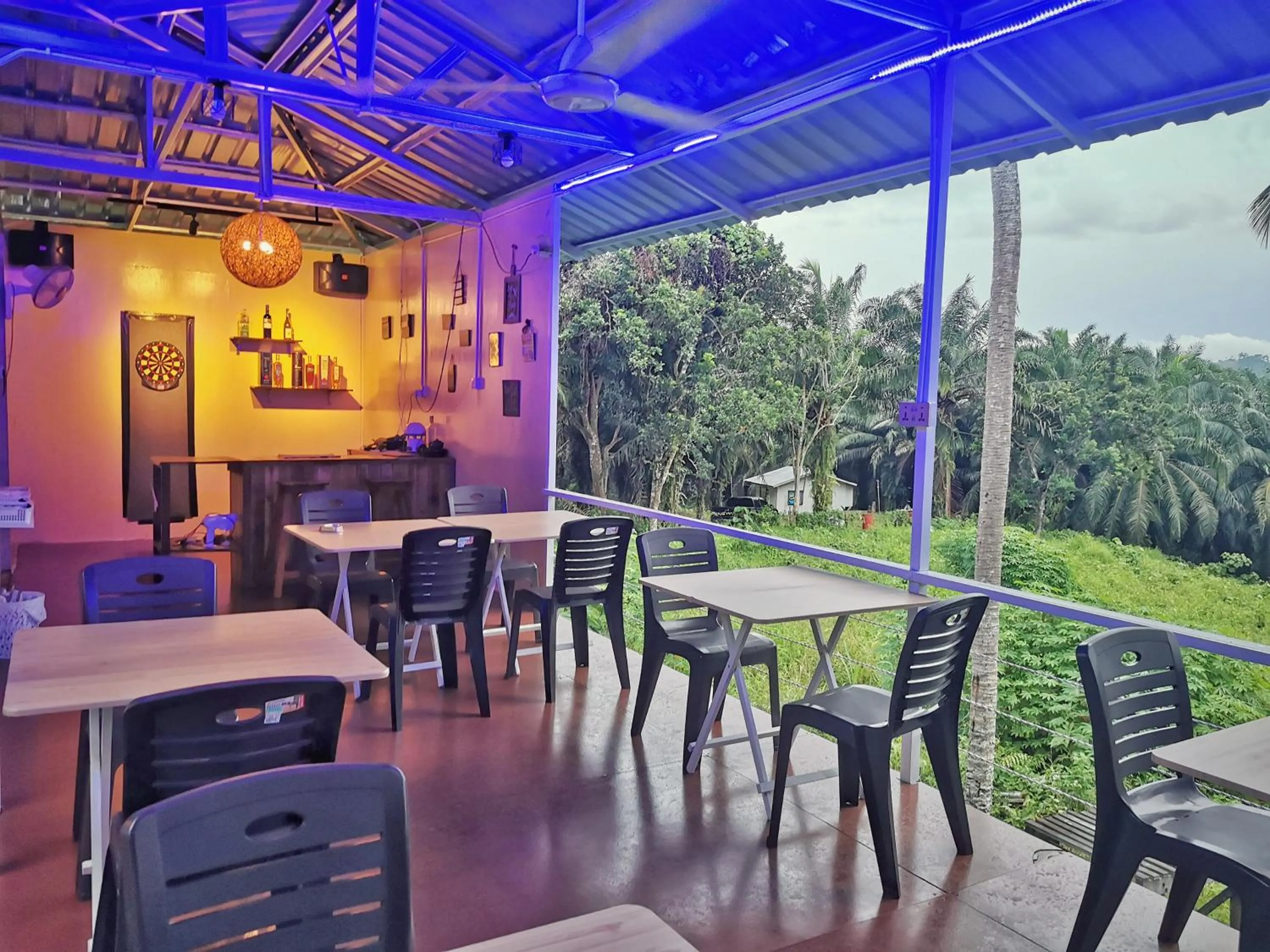 Restaurant/places to eat in Timba Garden FREE TOWN AND JETTY TRANSPORT