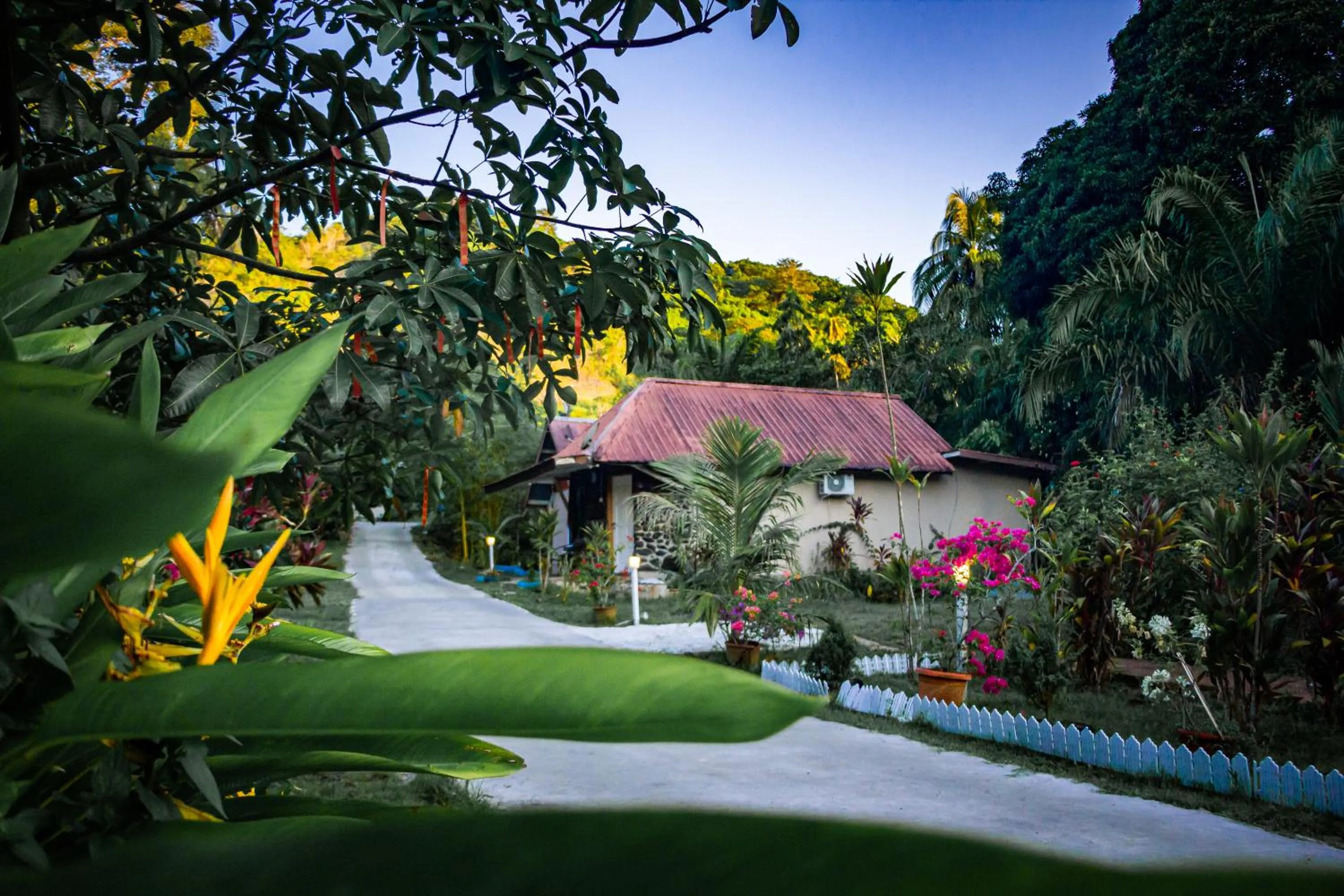 Property building in Timba Garden FREE TOWN AND JETTY TRANSPORT