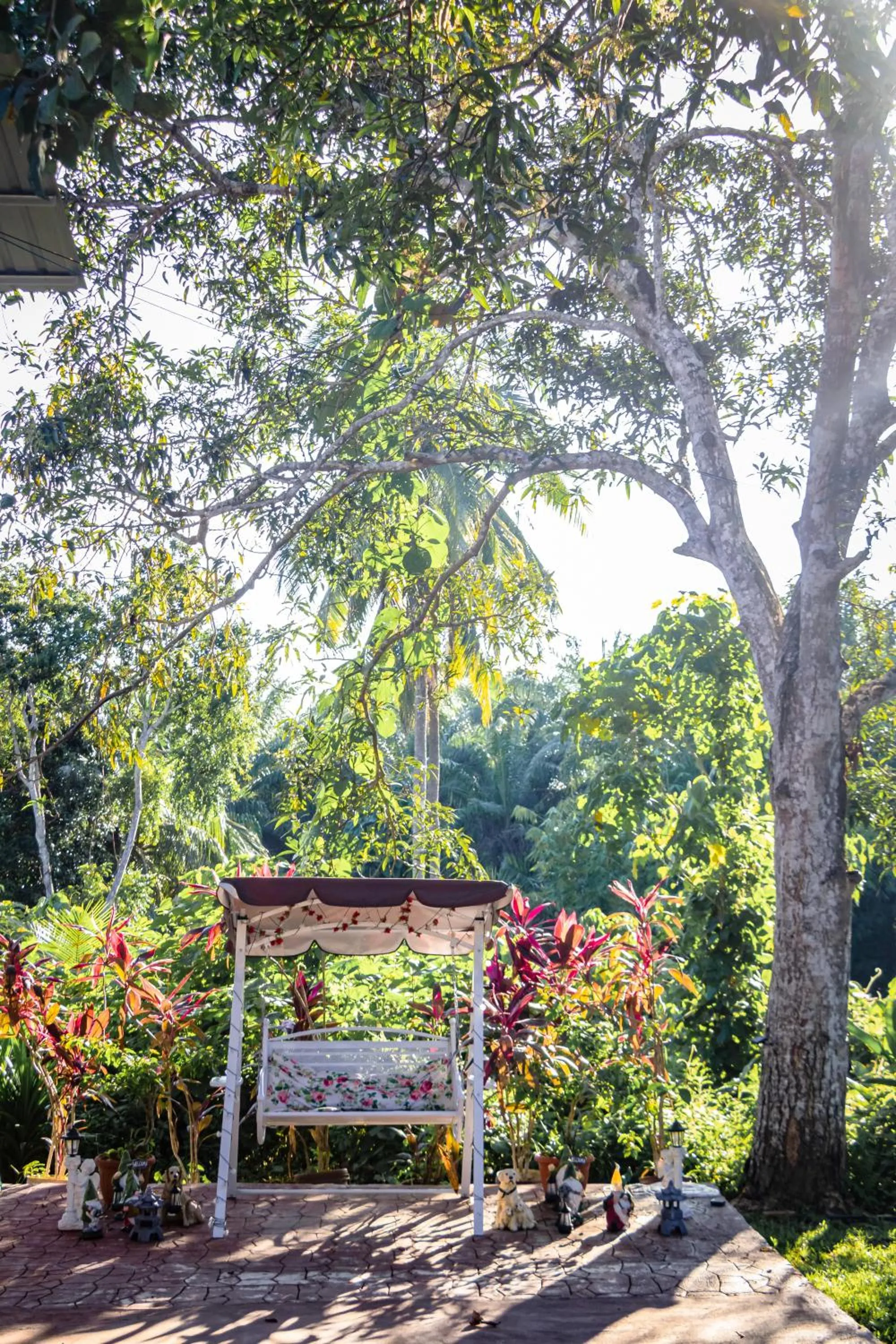 Property building in Timba Garden FREE TOWN AND JETTY TRANSPORT