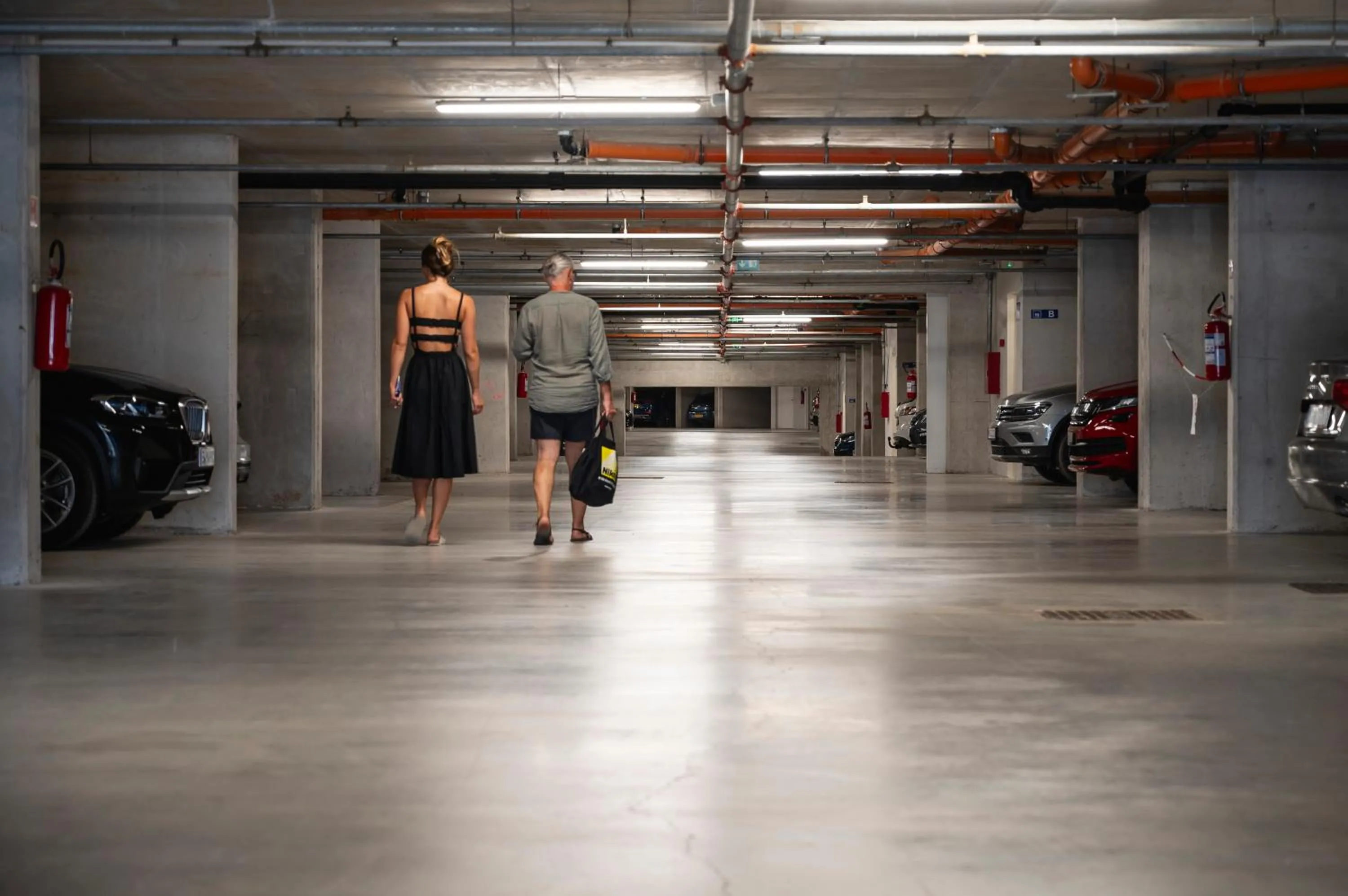 People in Residence Del Mar Emotion