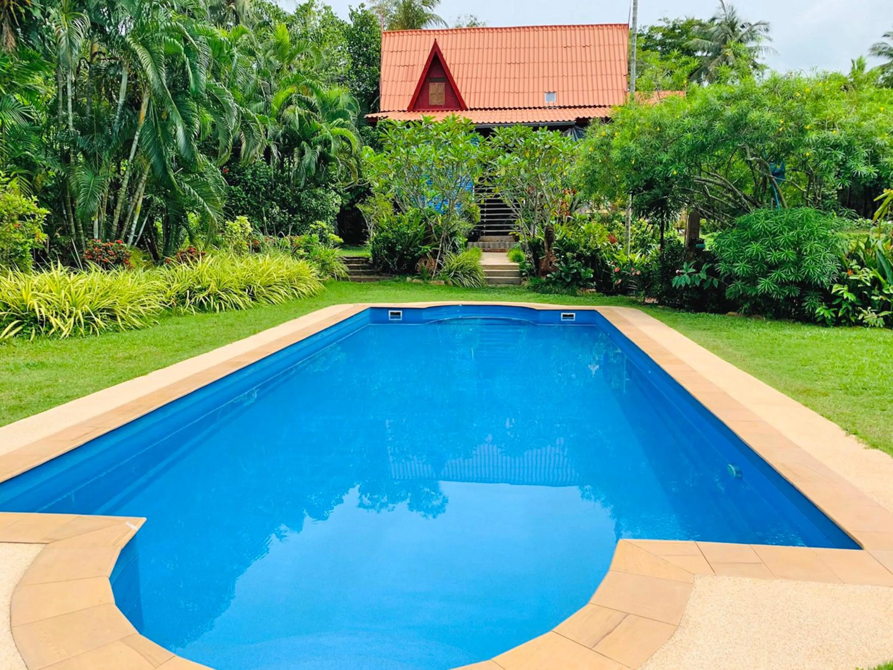 Pool view in Piman Pu