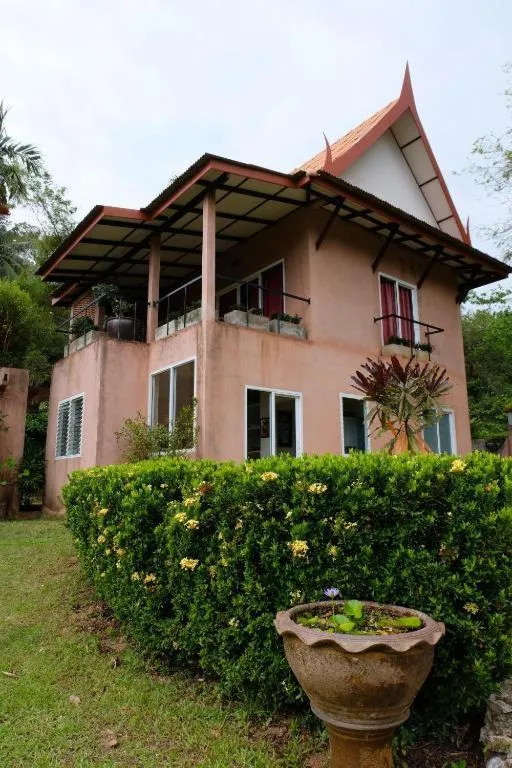 Property building in Piman Pu